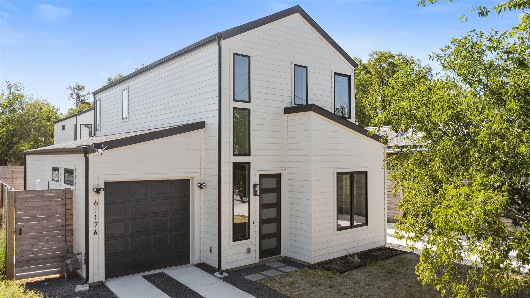 6117 Richardson LN # 1