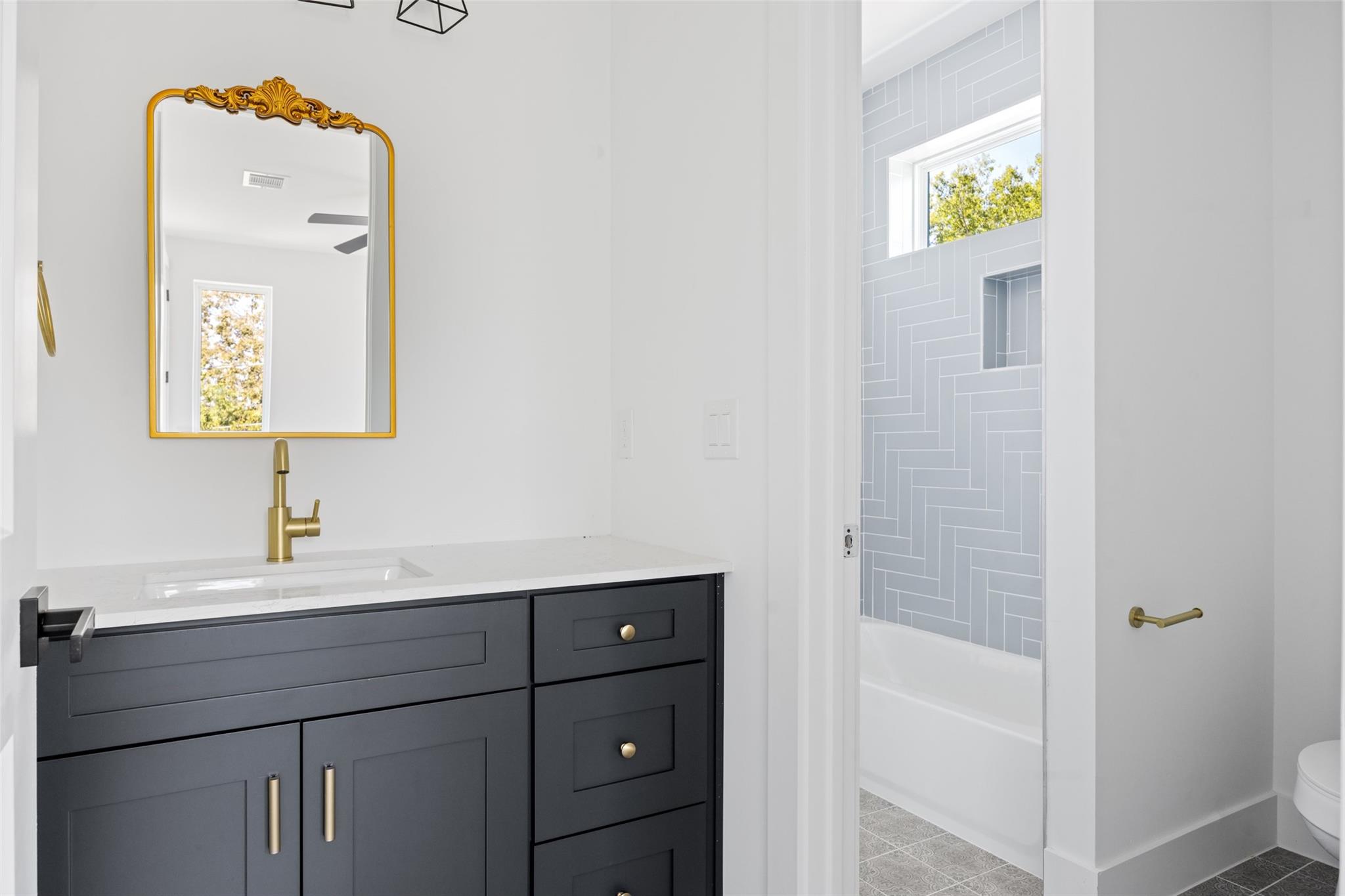 6117 Richardson LN # 1