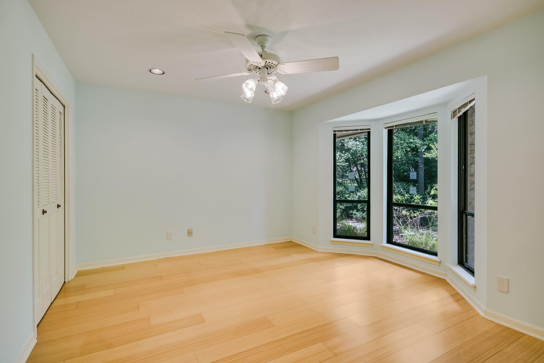 3119 Eanes CIR