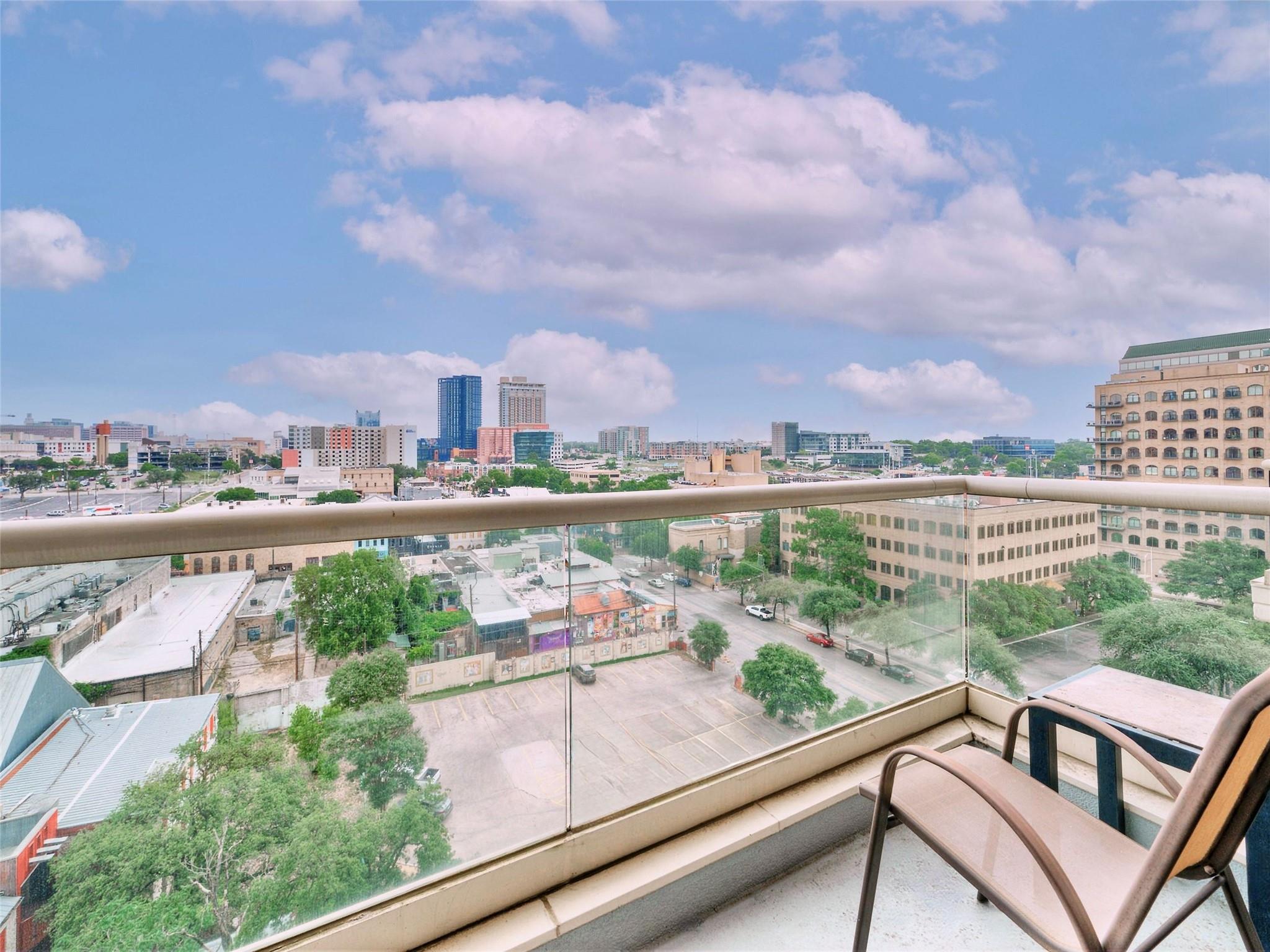 555 E 5th ST # 809