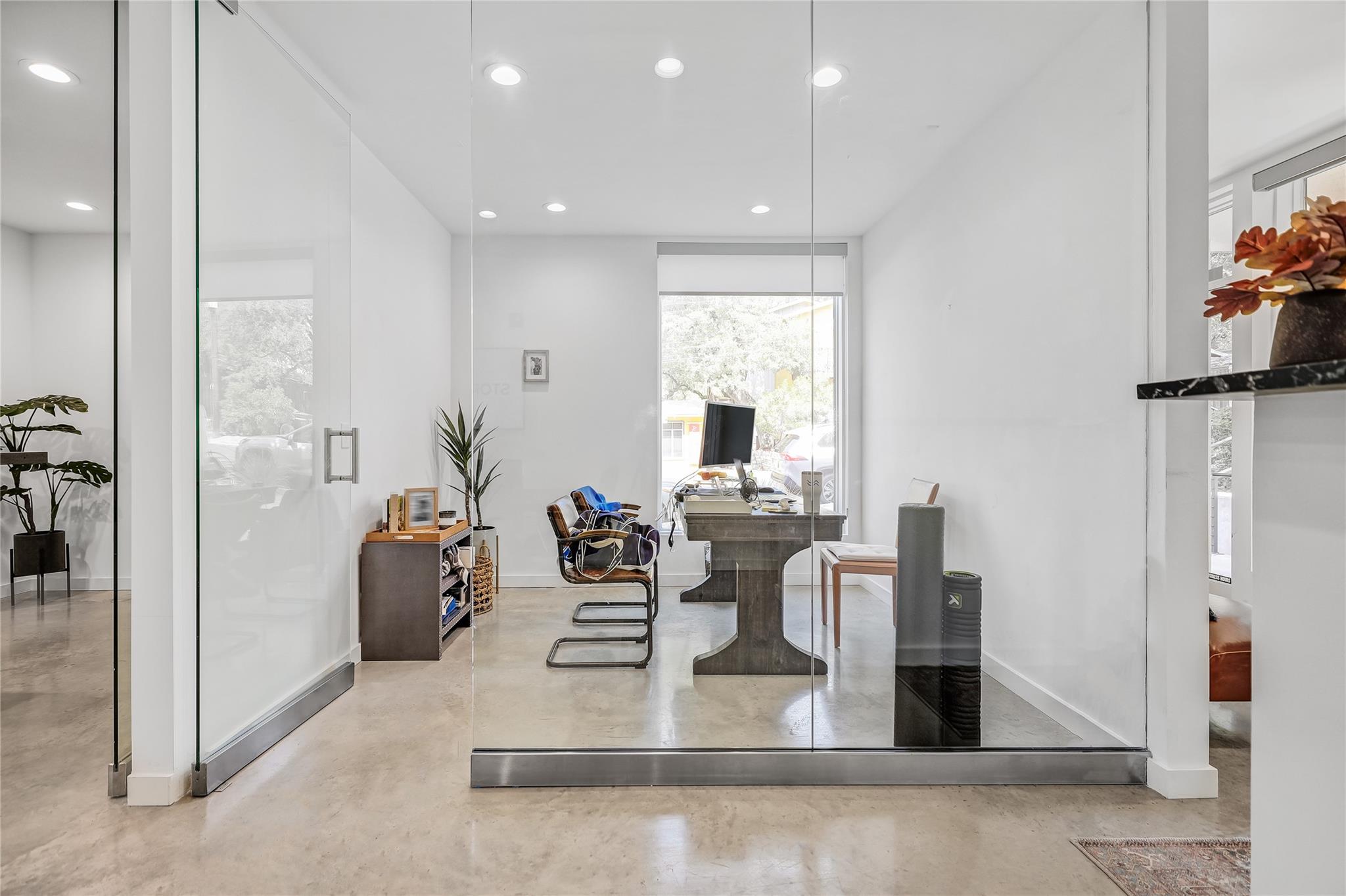 2208 Lake Austin BLVD