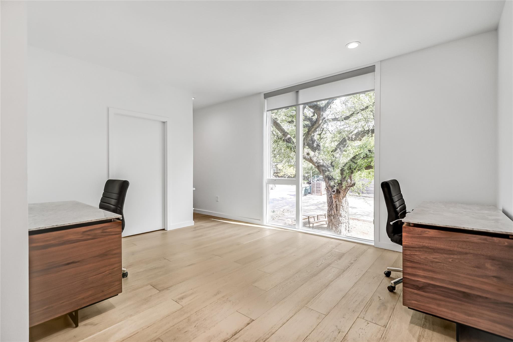 2208 Lake Austin BLVD