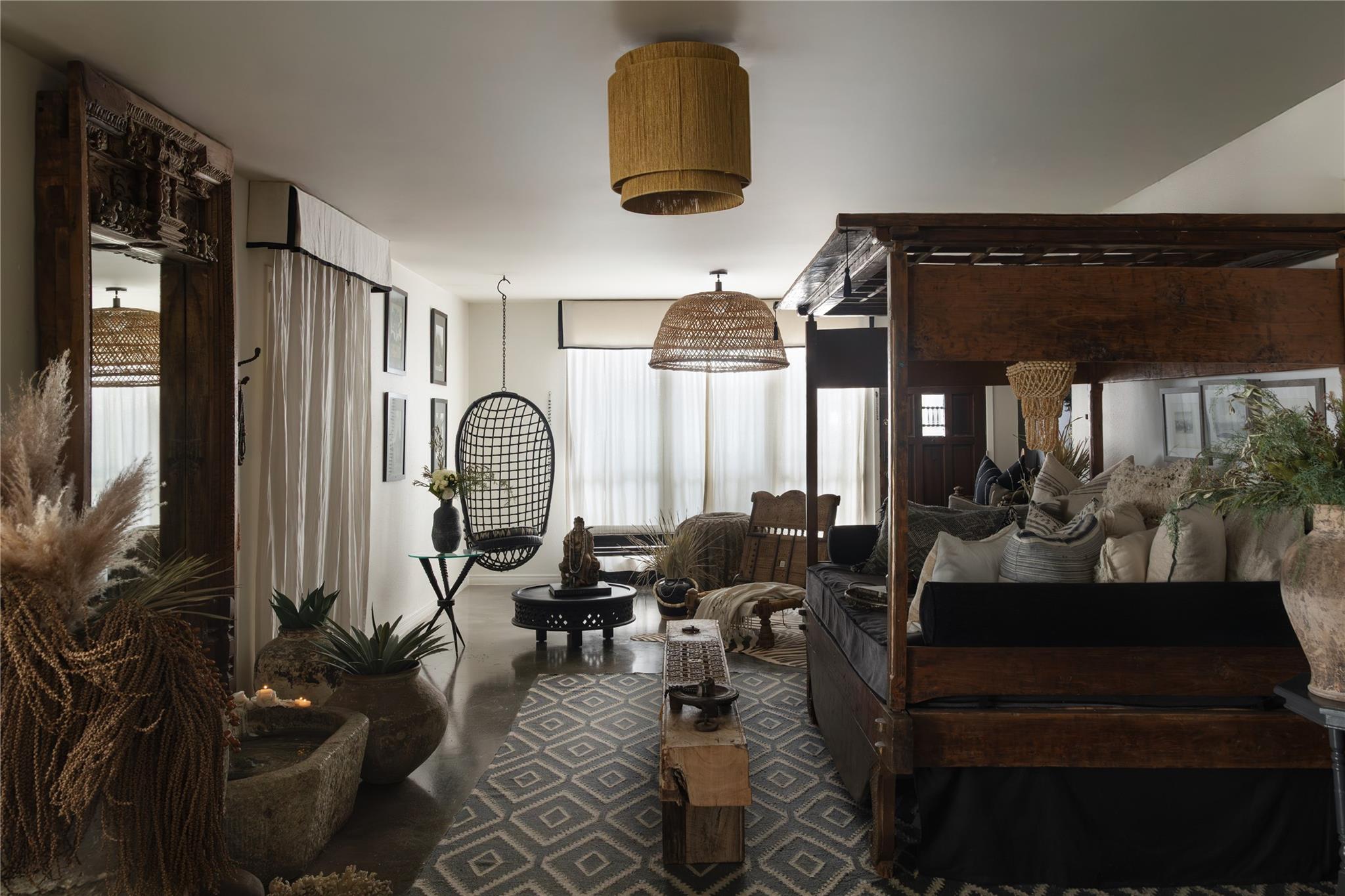 5205 Creekline DR, Austin