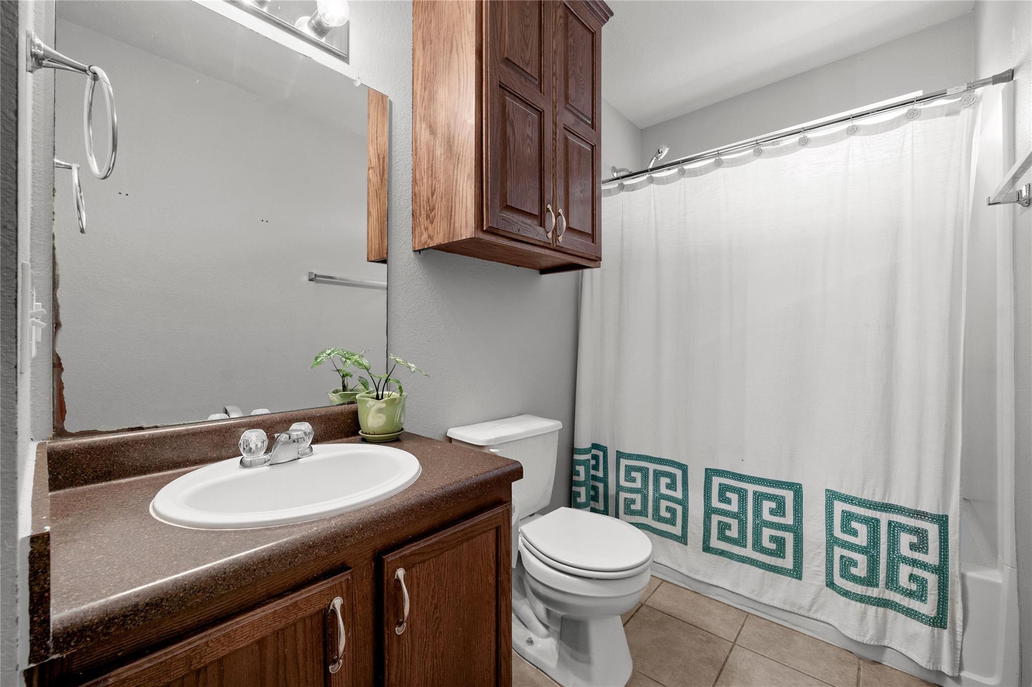 5228 Bantom Woods BND