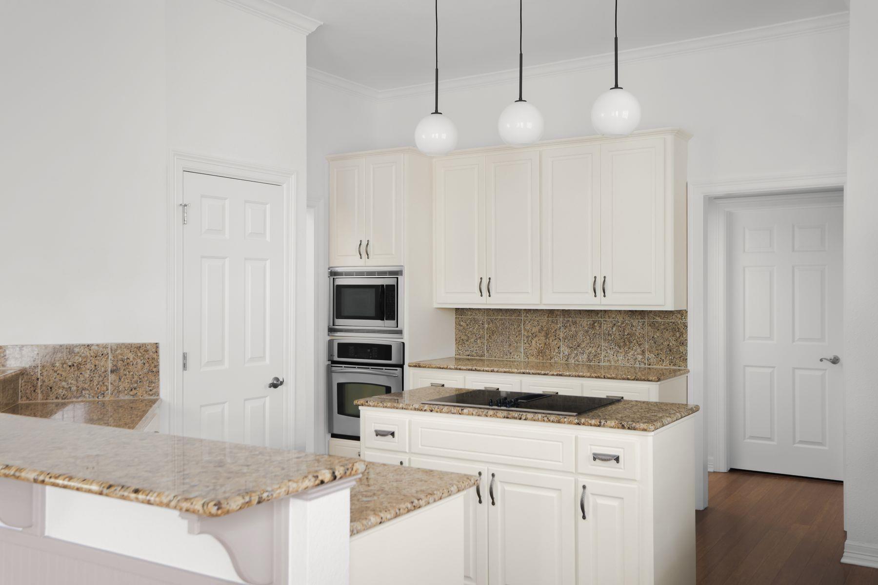 4101 Triple Crown CT