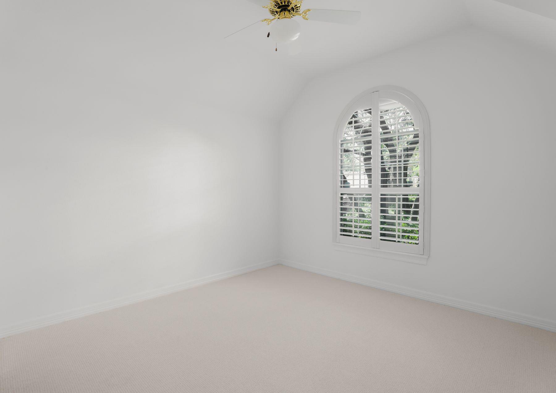 4101 Triple Crown CT