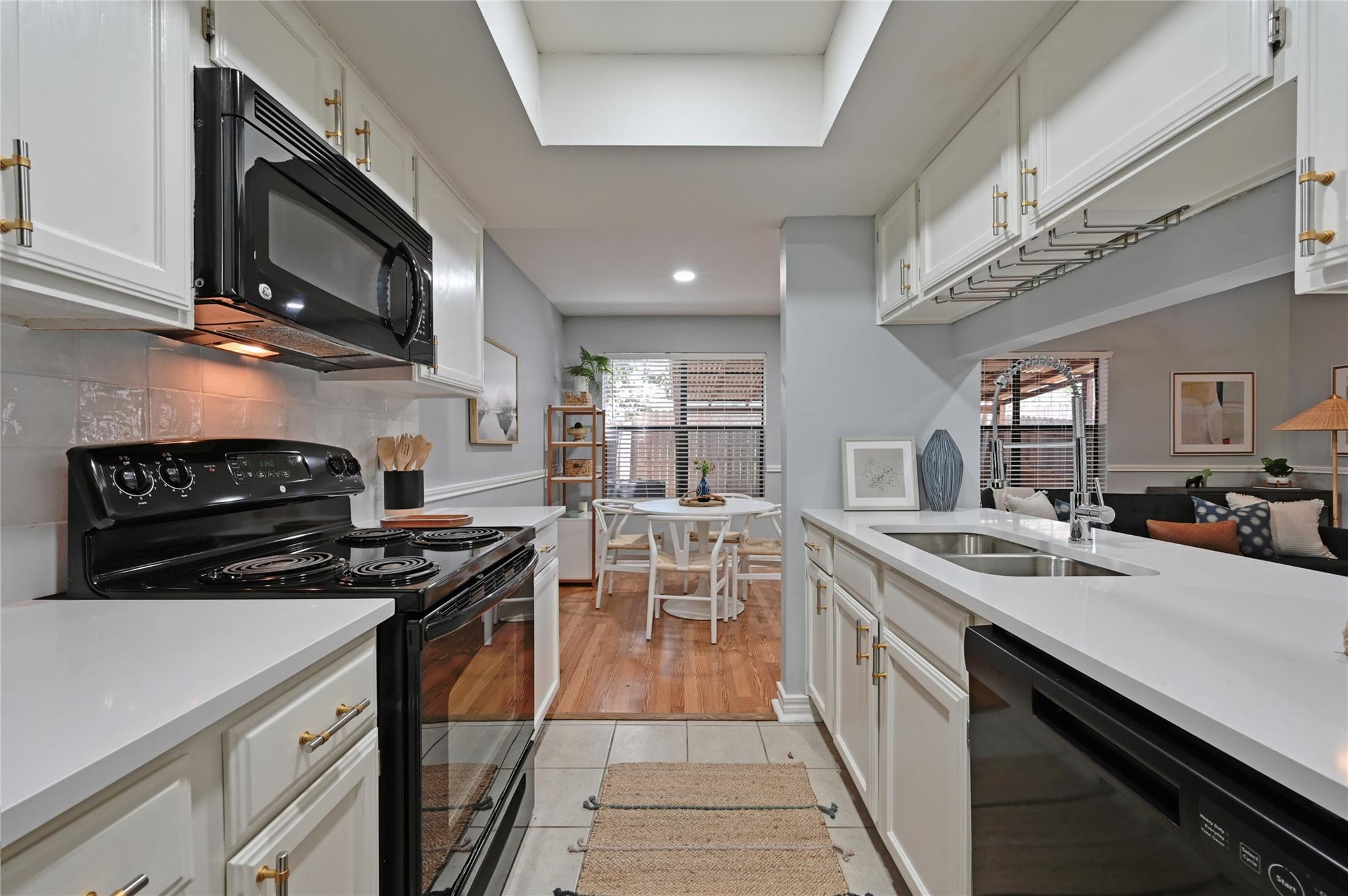 512 Eberhart LN # 303