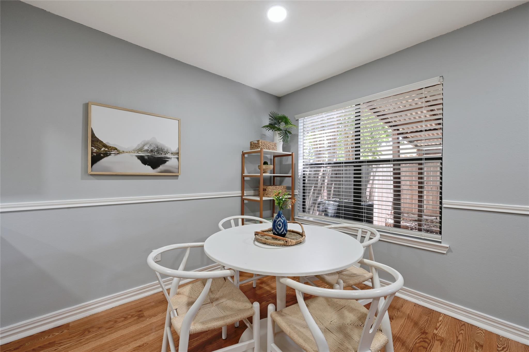 512 Eberhart LN # 303