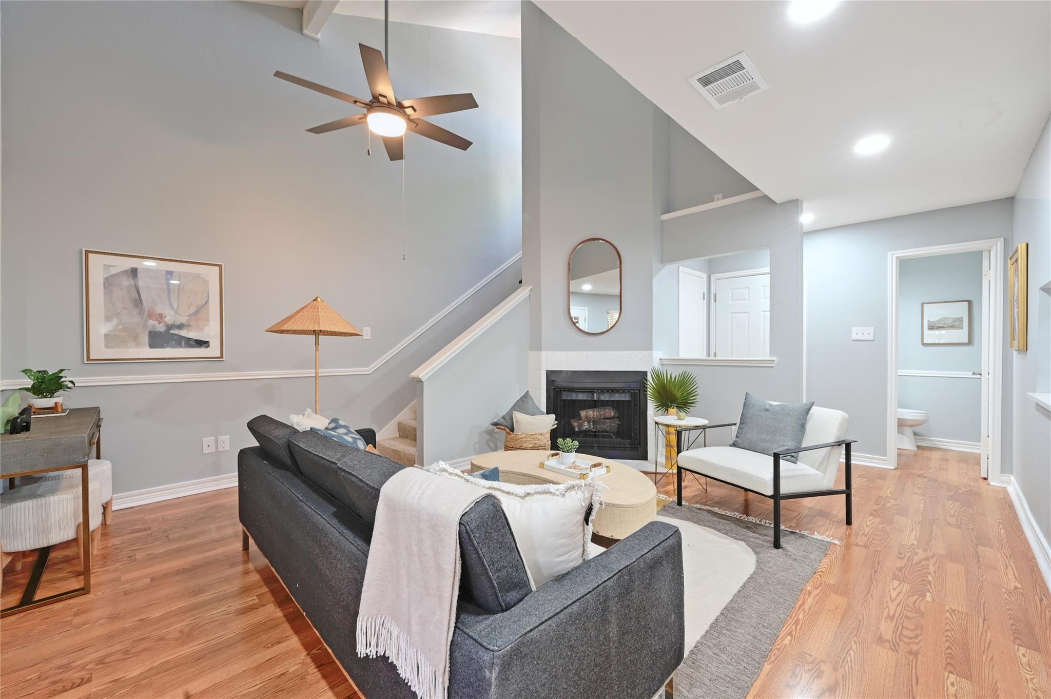 512 Eberhart LN # 303