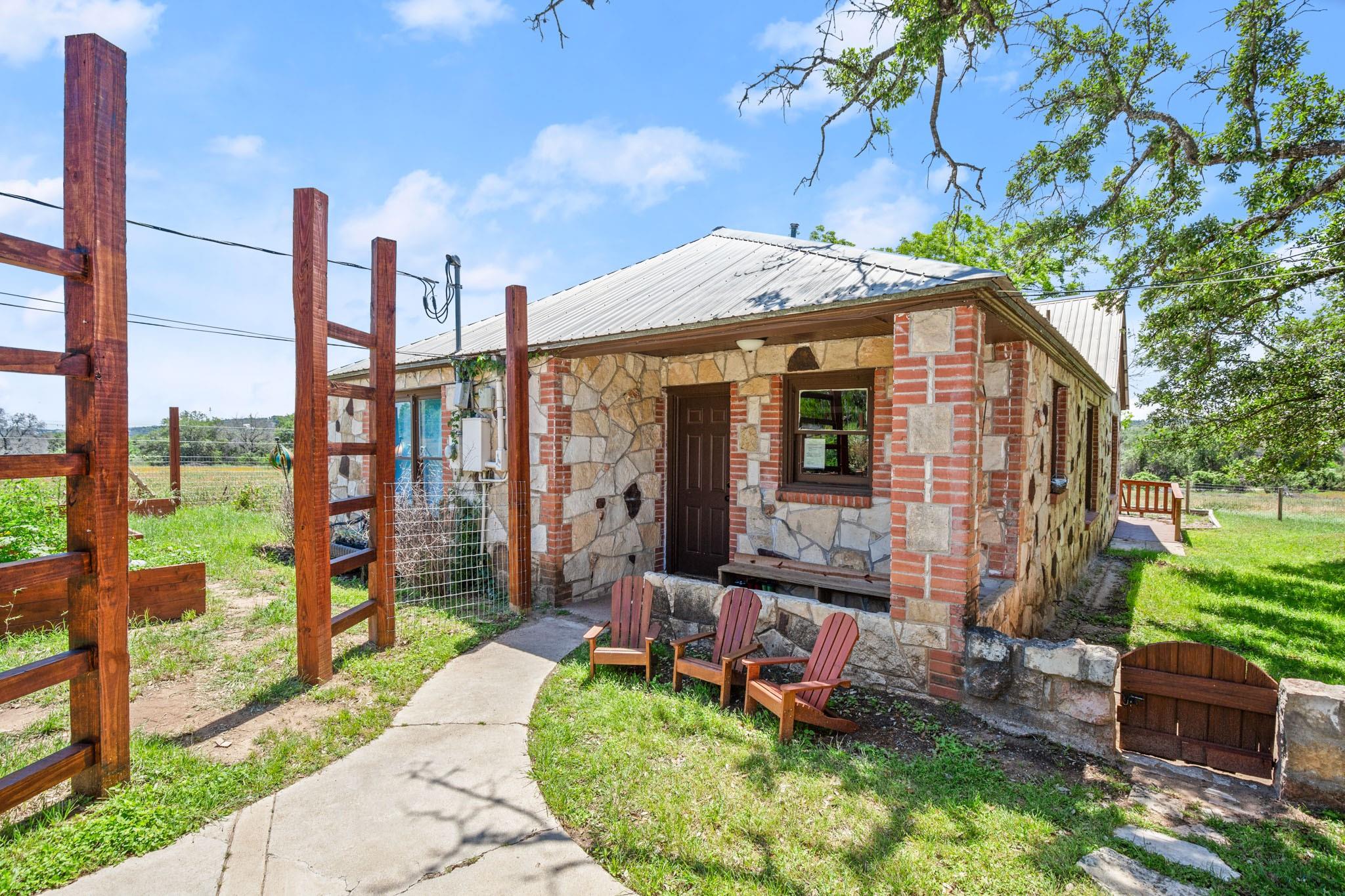525 Pace Bend RD N