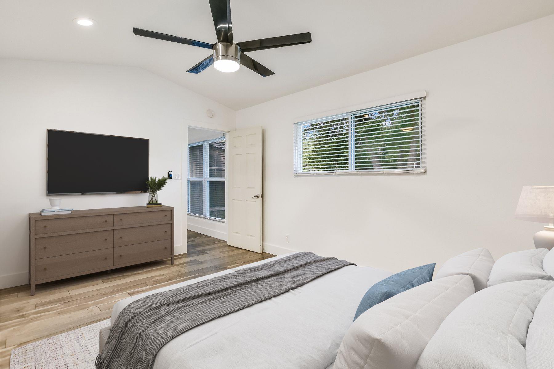 10312 Georgian DR