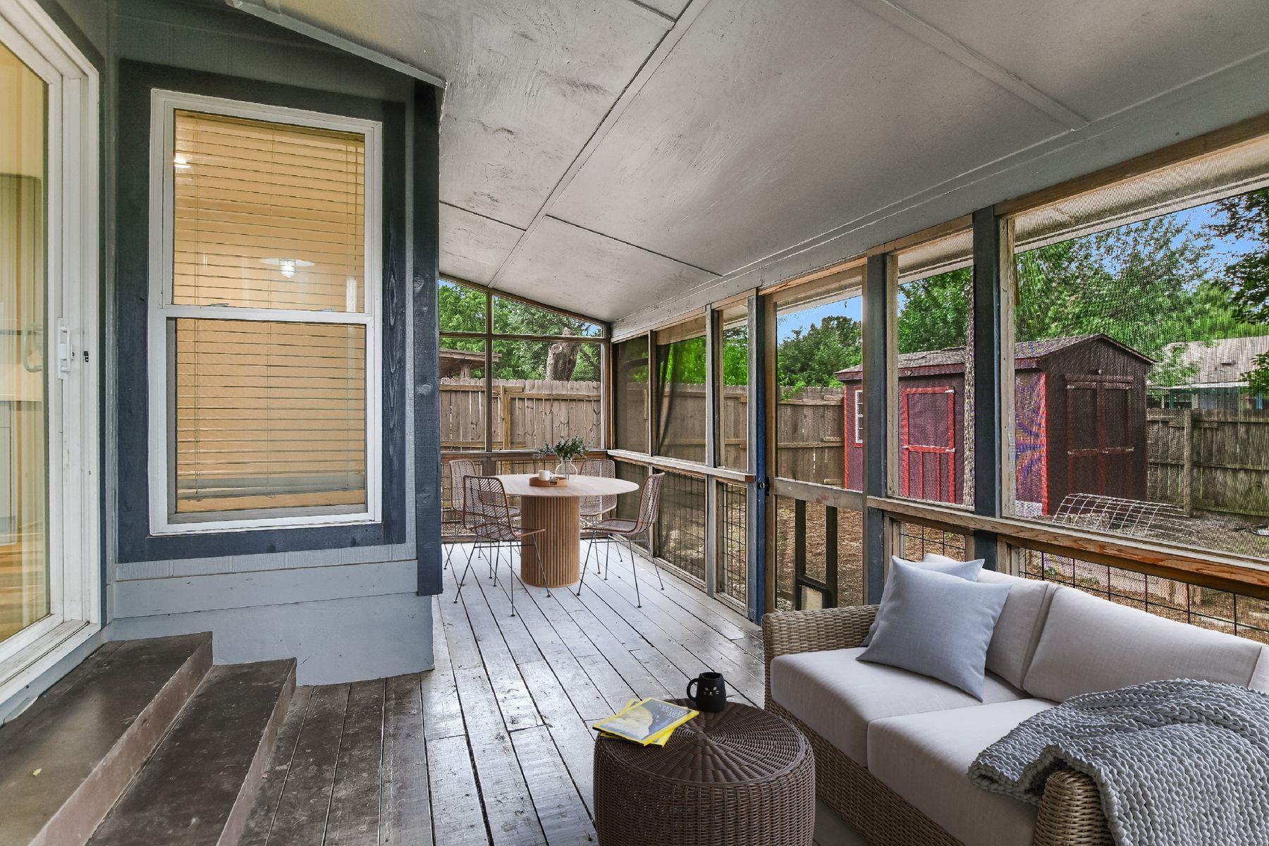 10312 Georgian DR