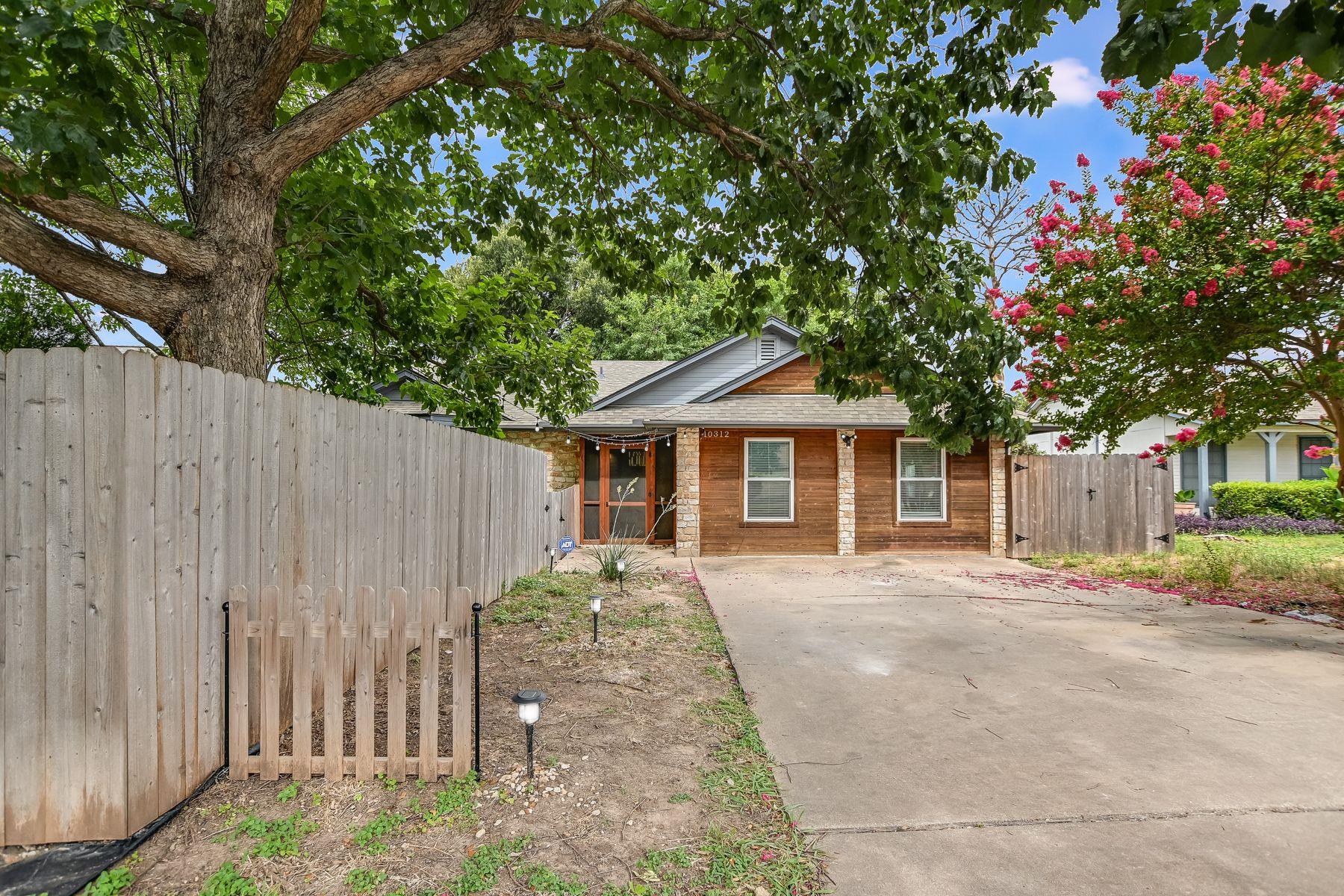 10312 Georgian DR