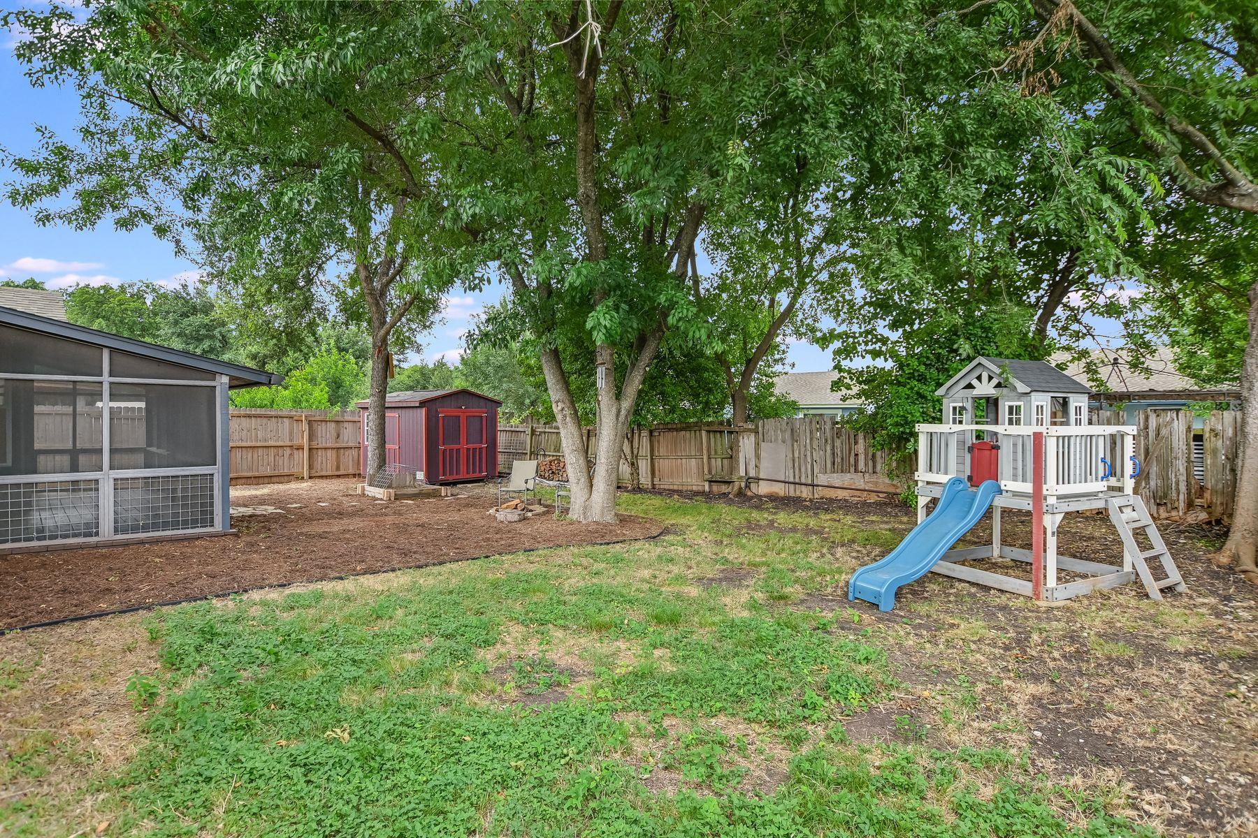 10312 Georgian DR