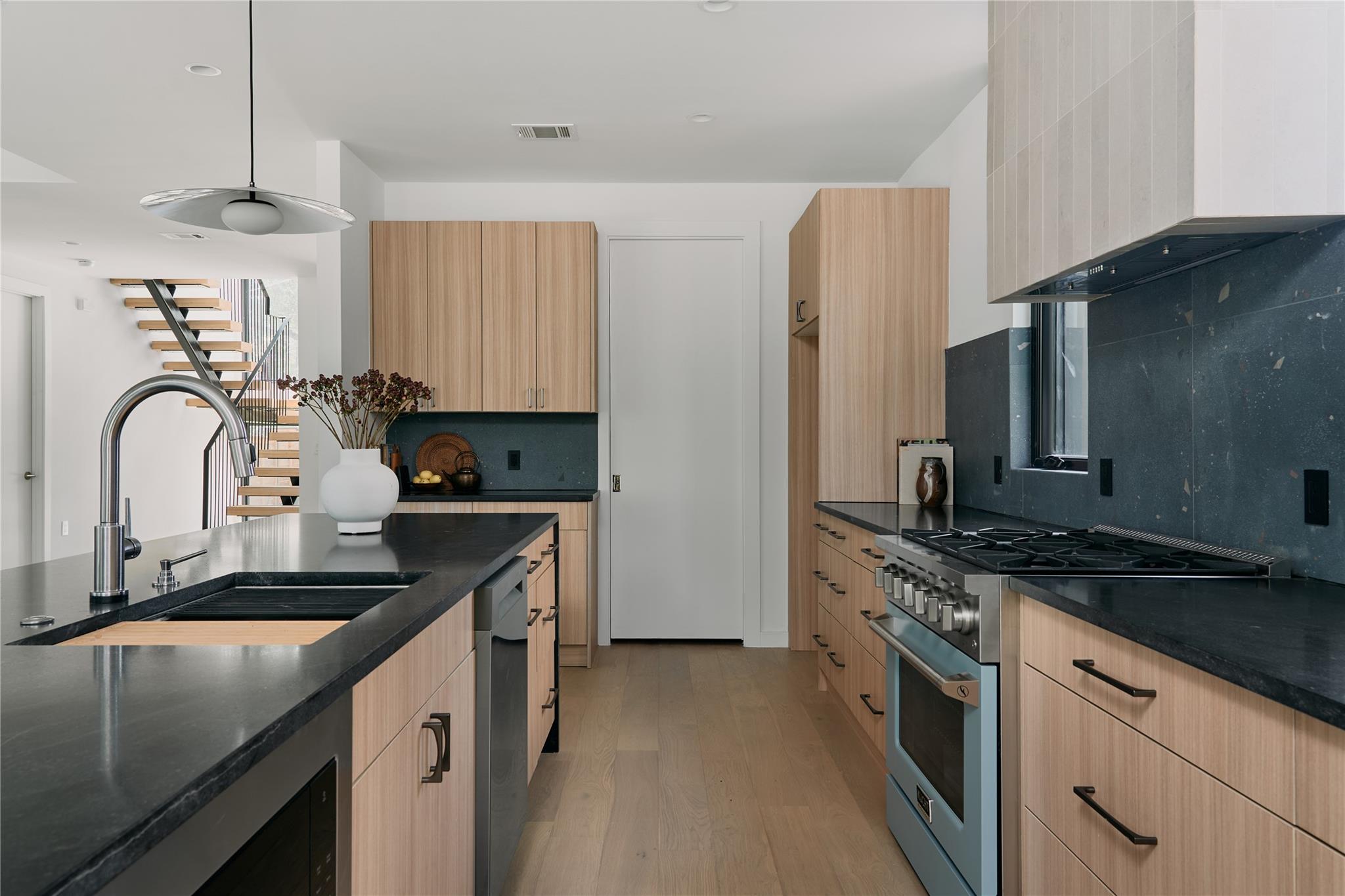 1133 Webberville RD # 1