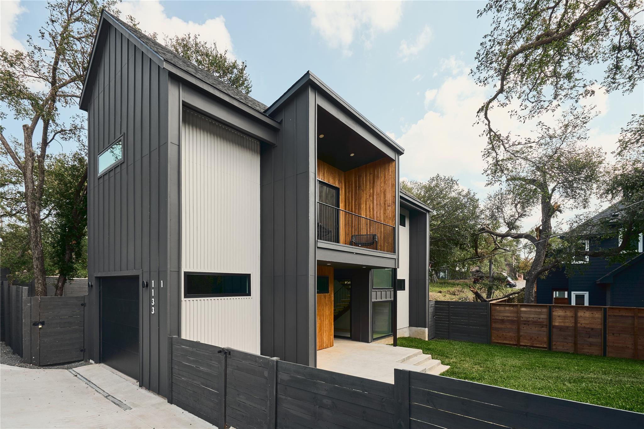 1133 Webberville RD # 1