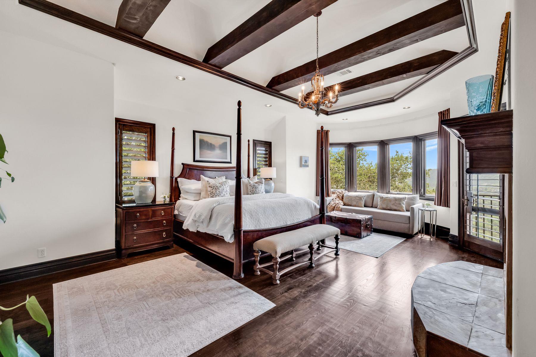 1710 Mount Larson RD