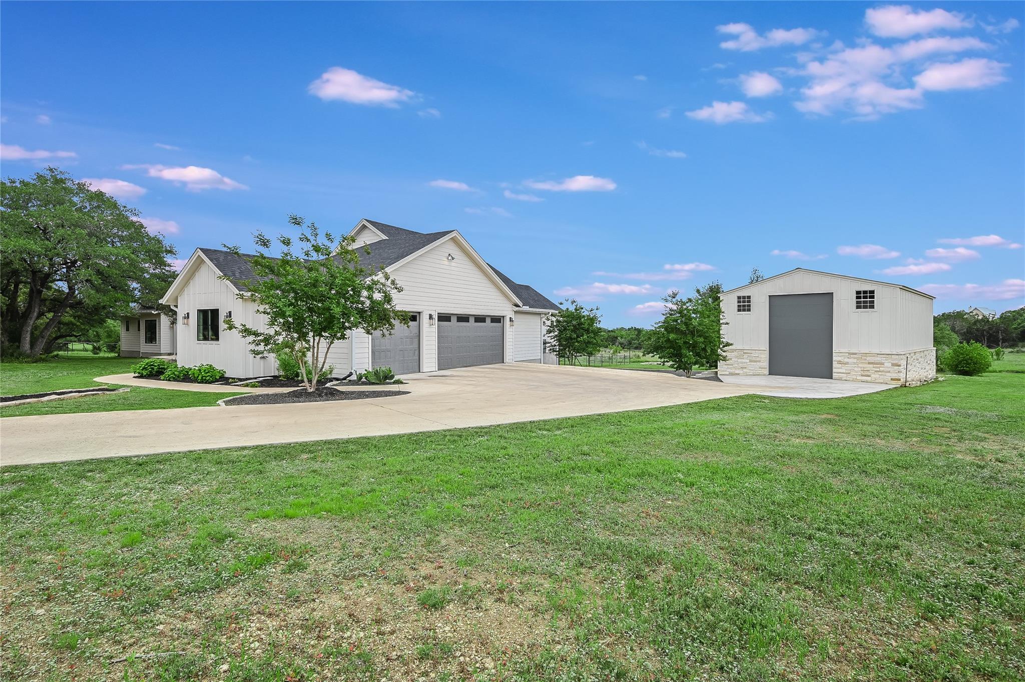 460 Hannah DR
