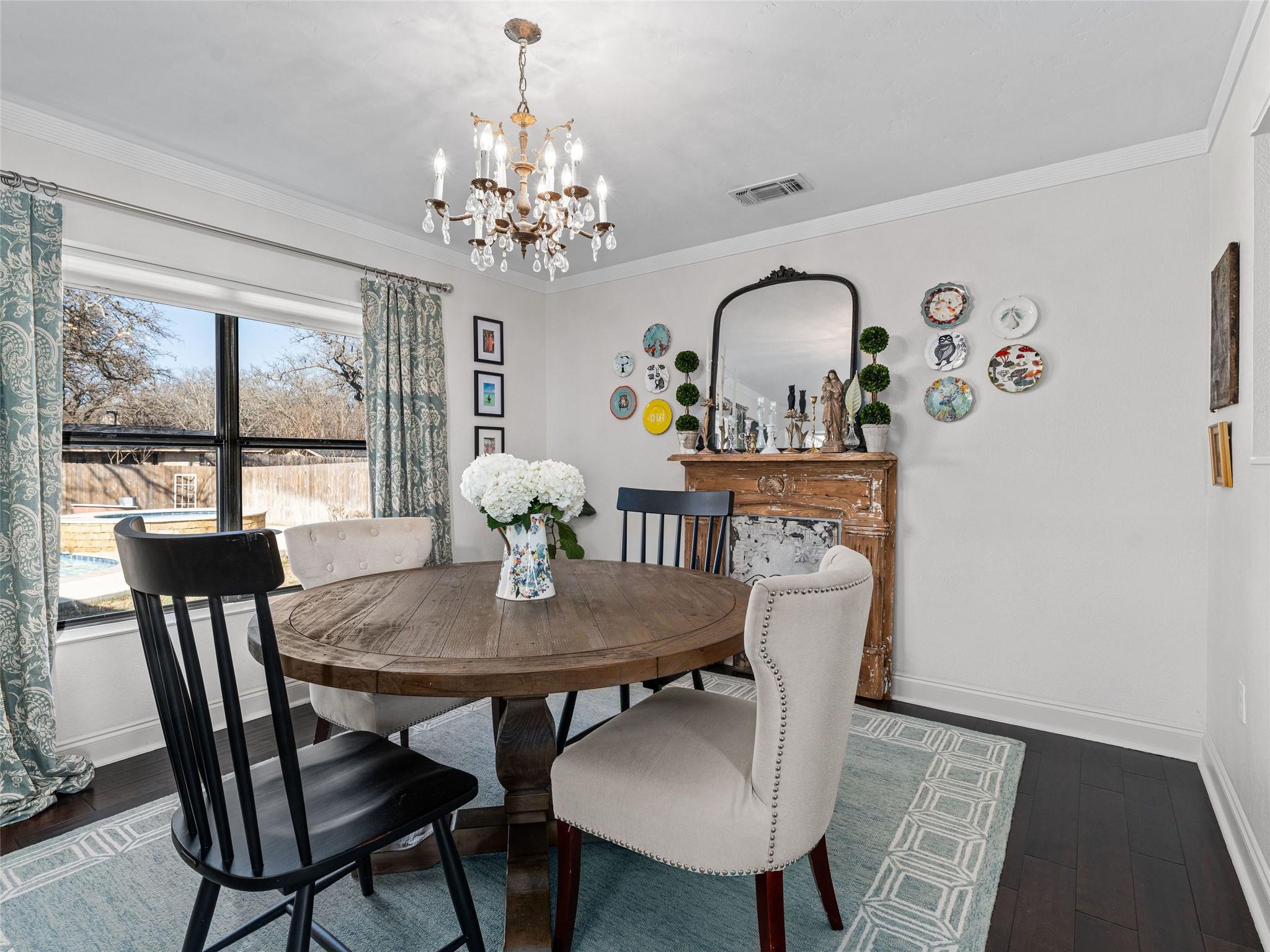 216 Broadmoor DR