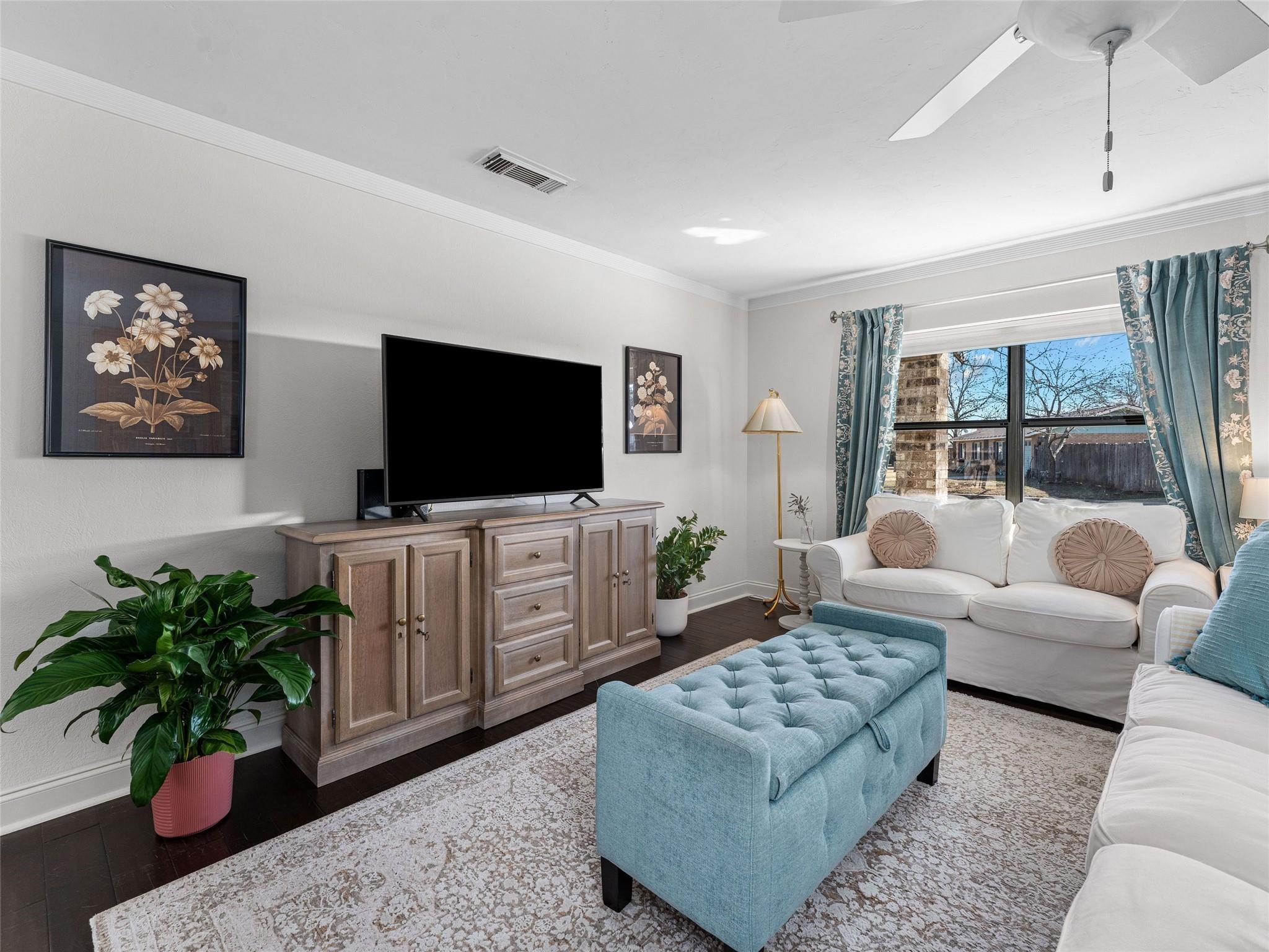 216 Broadmoor DR