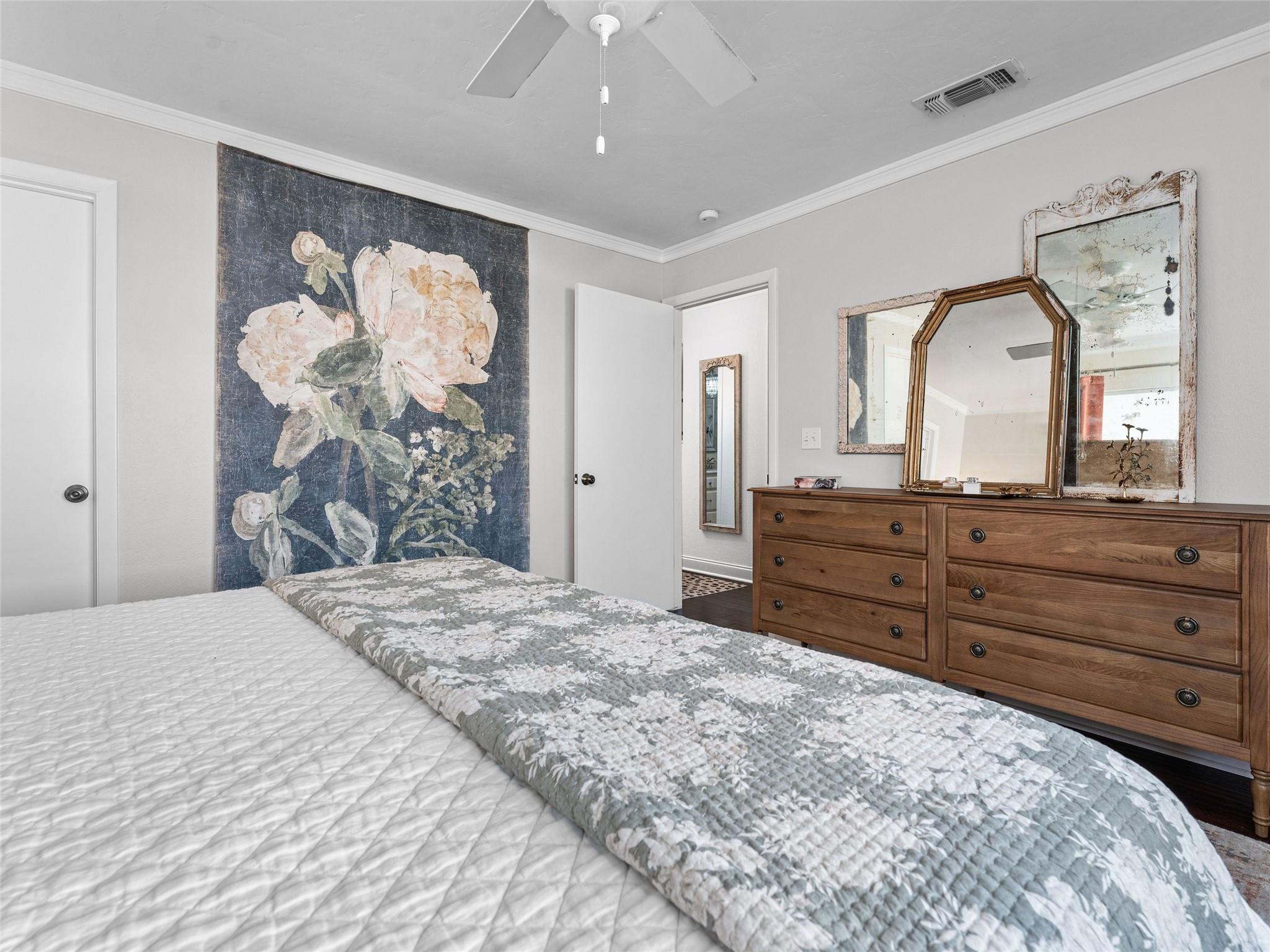 216 Broadmoor DR