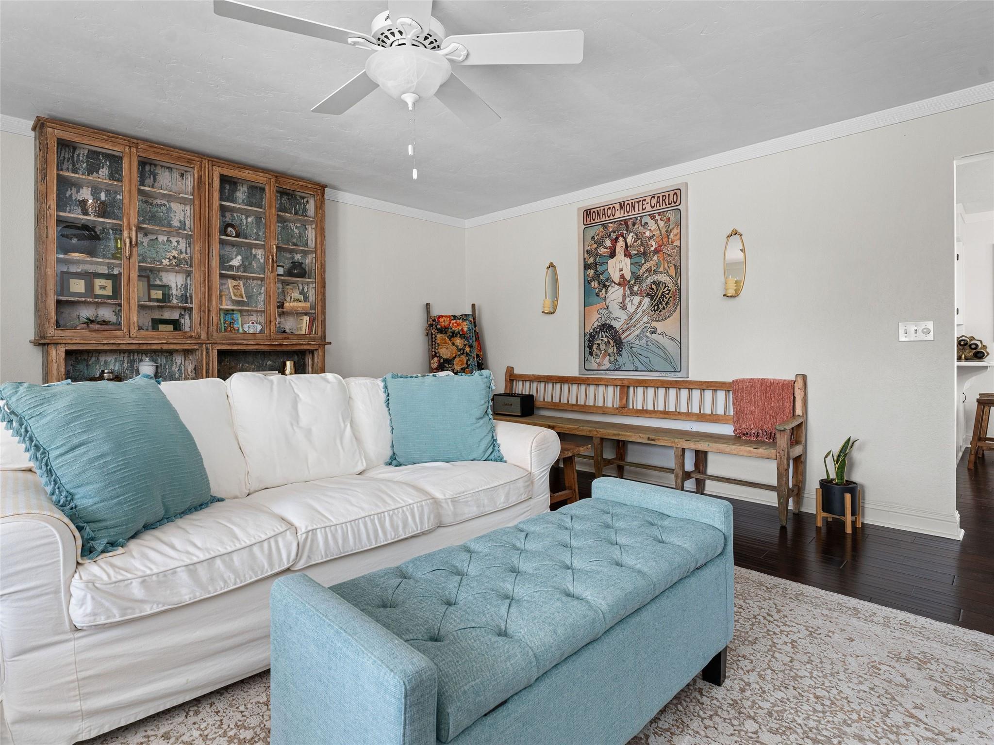 216 Broadmoor DR