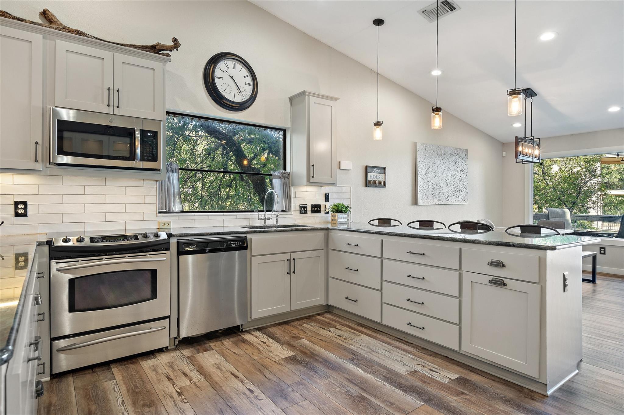 106 Center Cove II LOOP