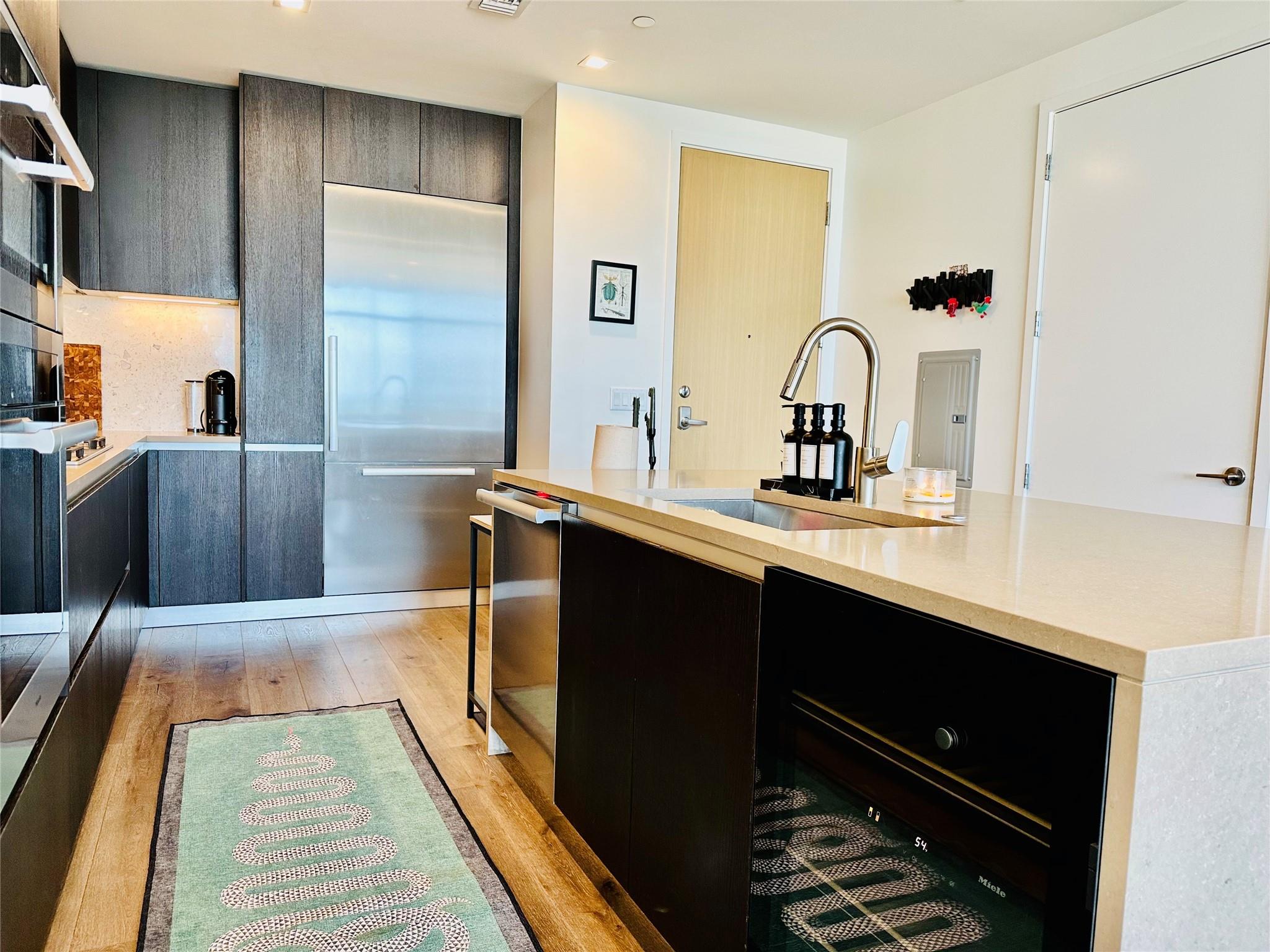 501 West Ave # 2802