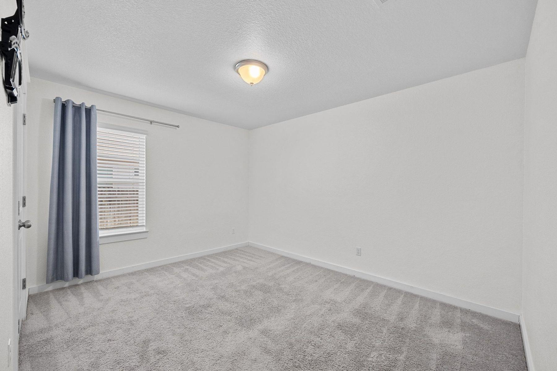 506 Hendelson LN, Hutto