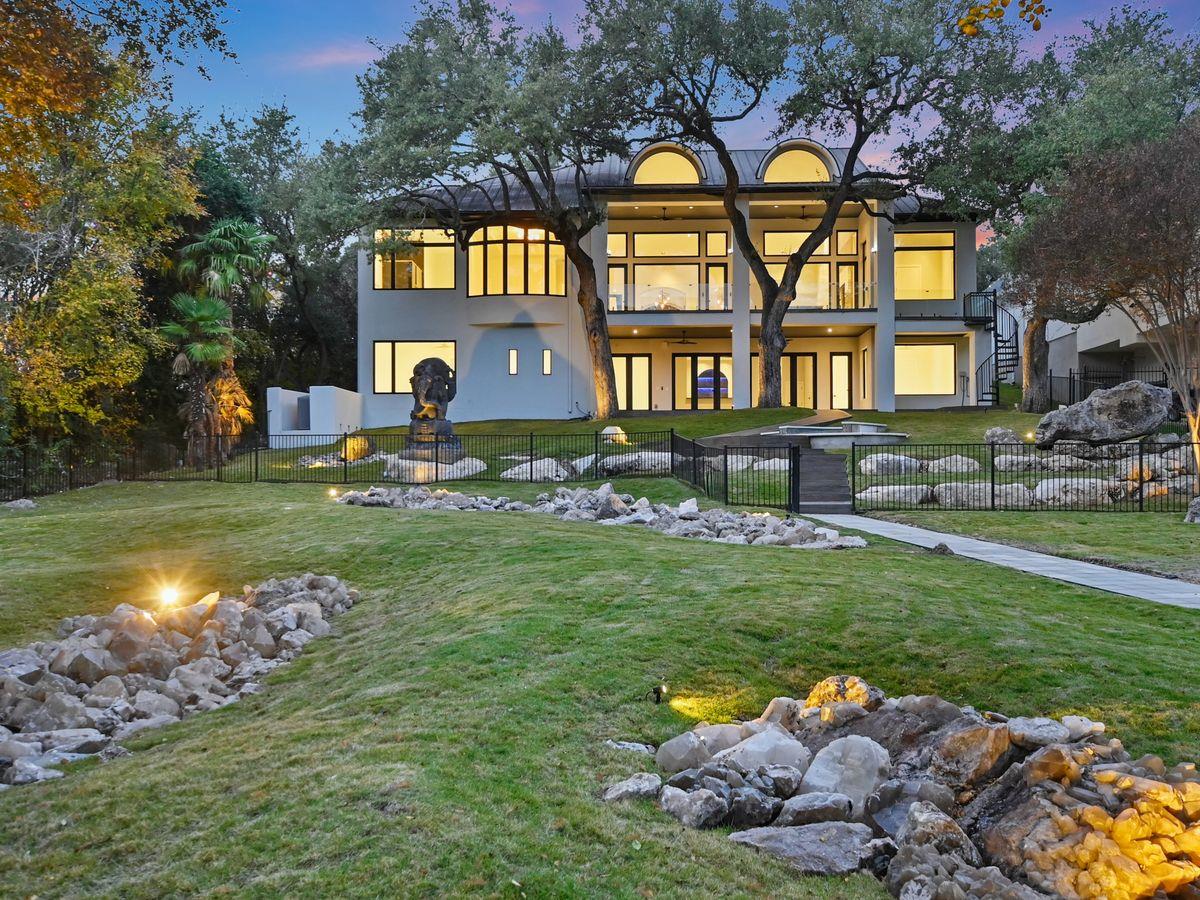 5217 S Scout Island CIR