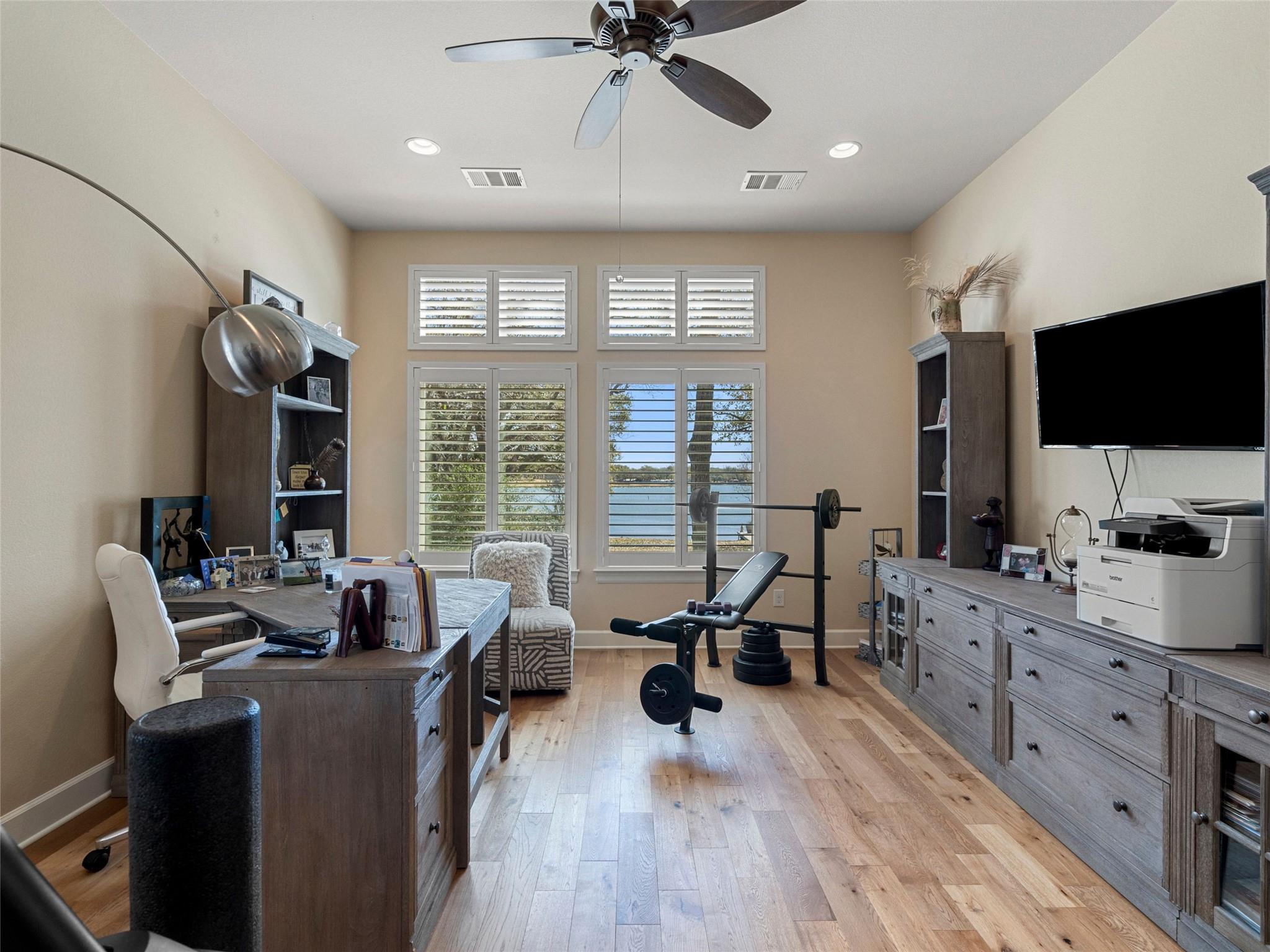 300 E Heron DR