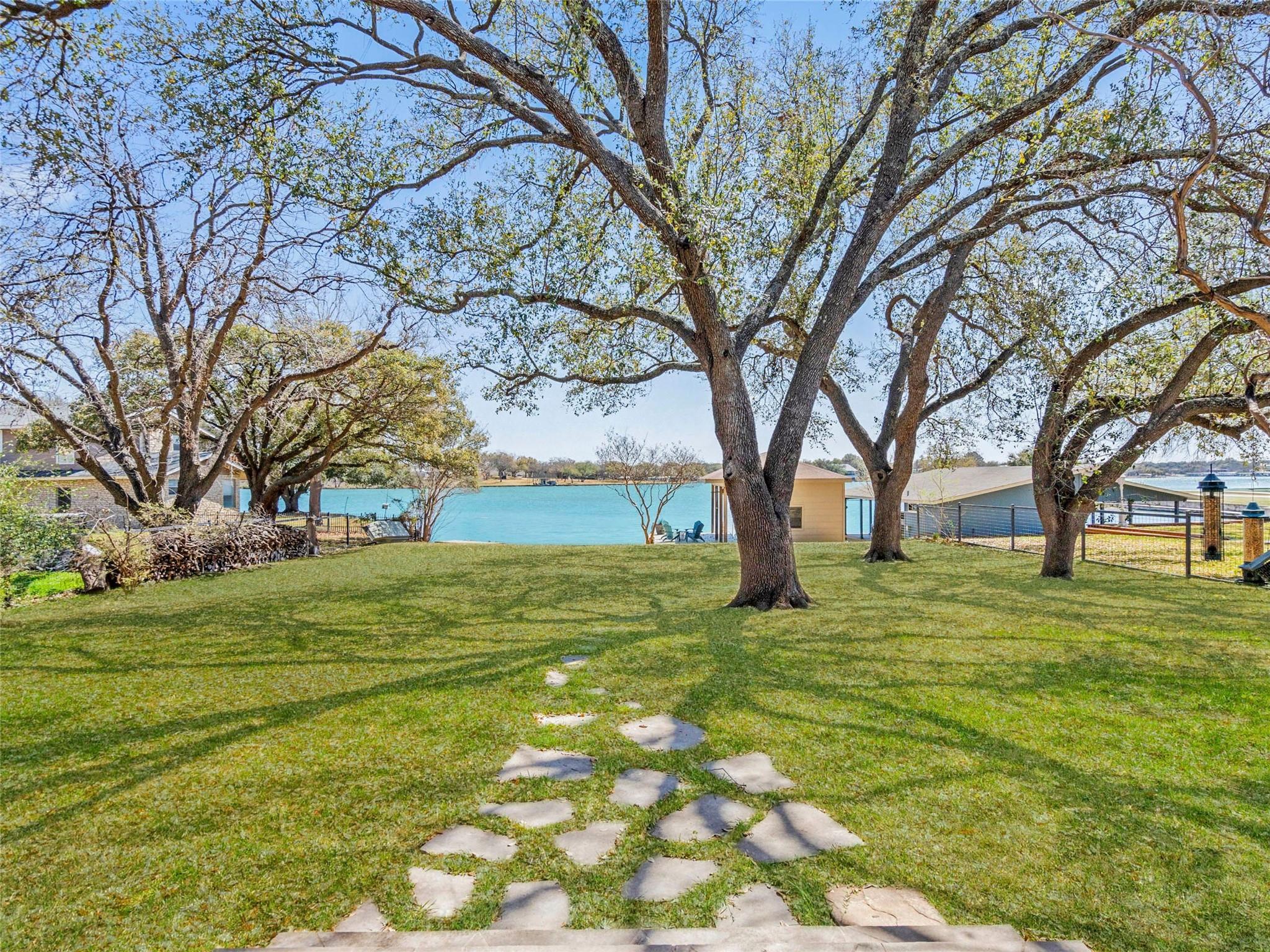 300 E Heron DR