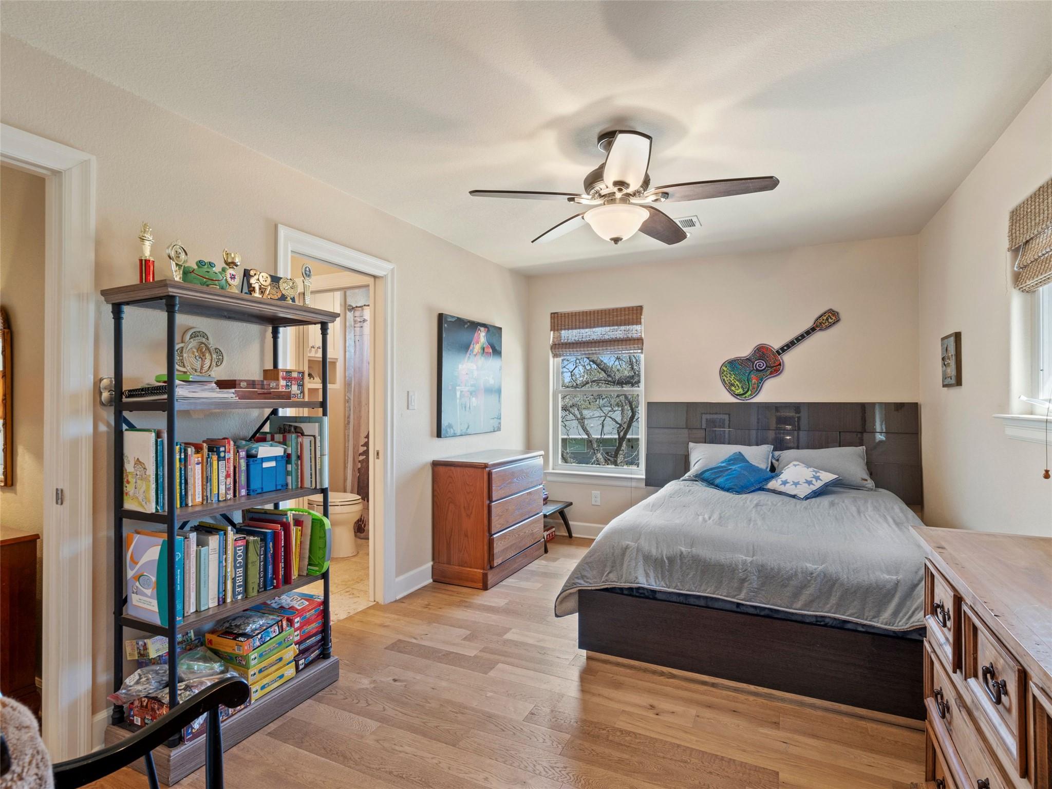 300 E Heron DR