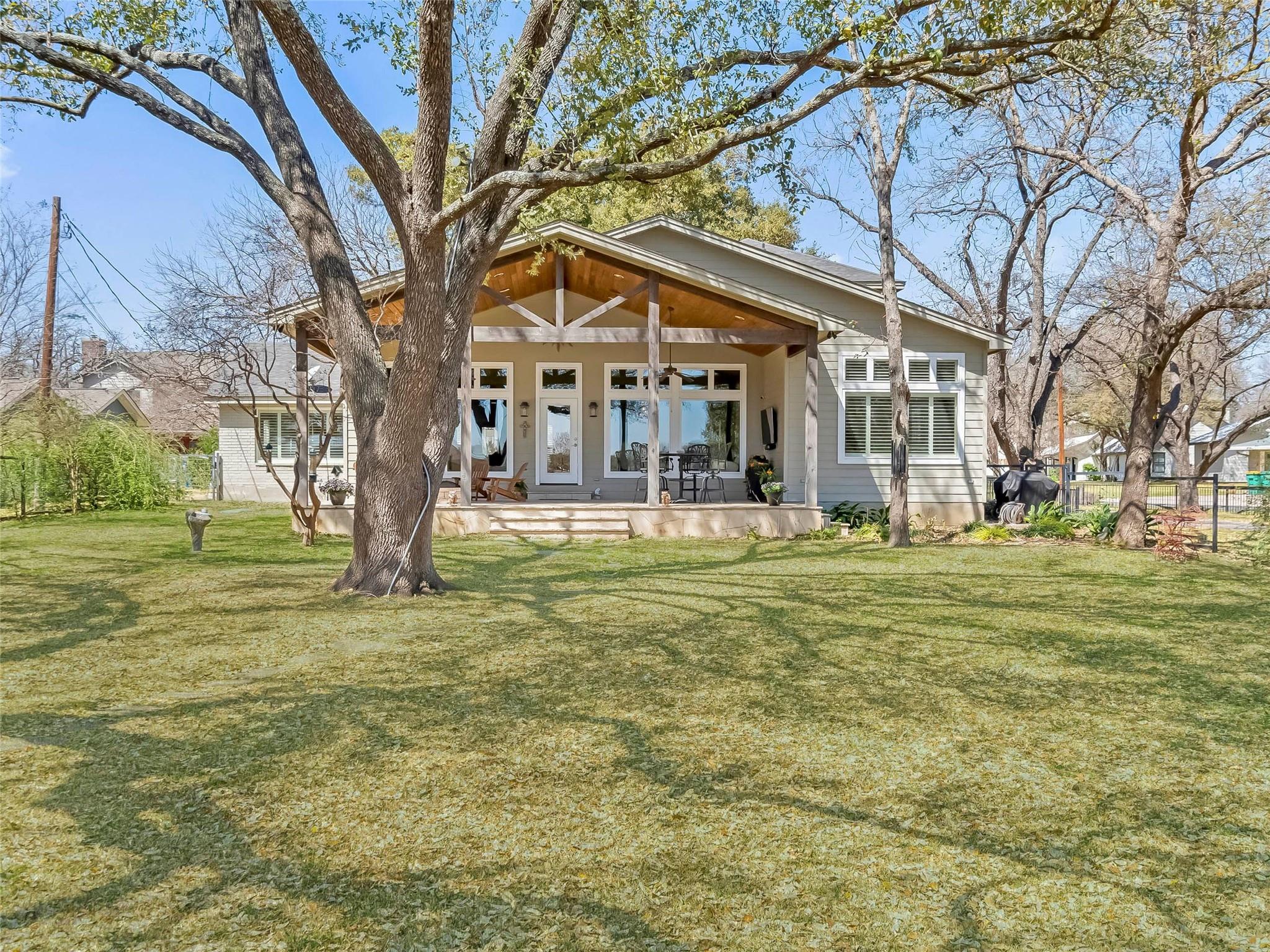 300 E Heron DR