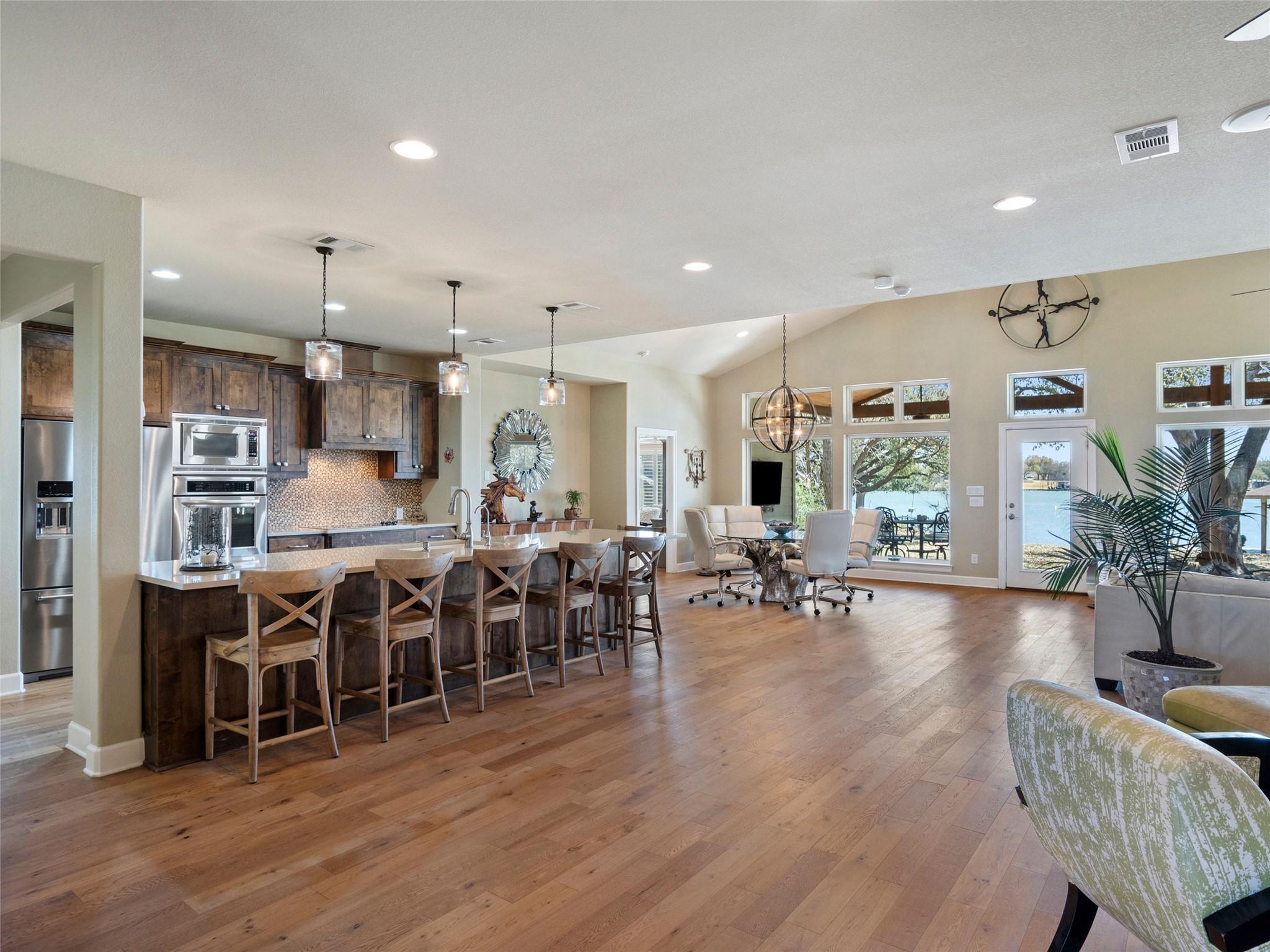 300 E Heron DR