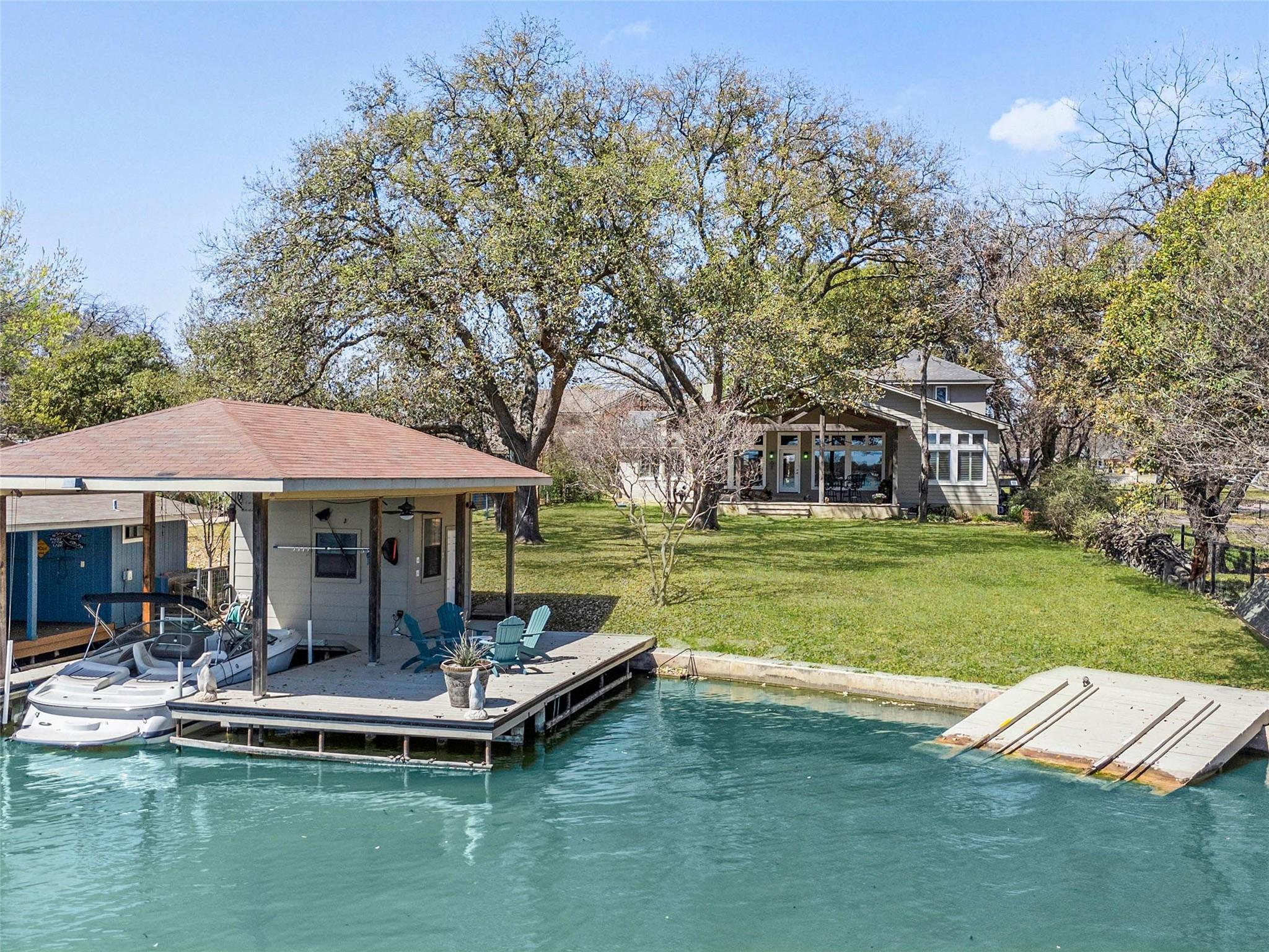 300 E Heron DR