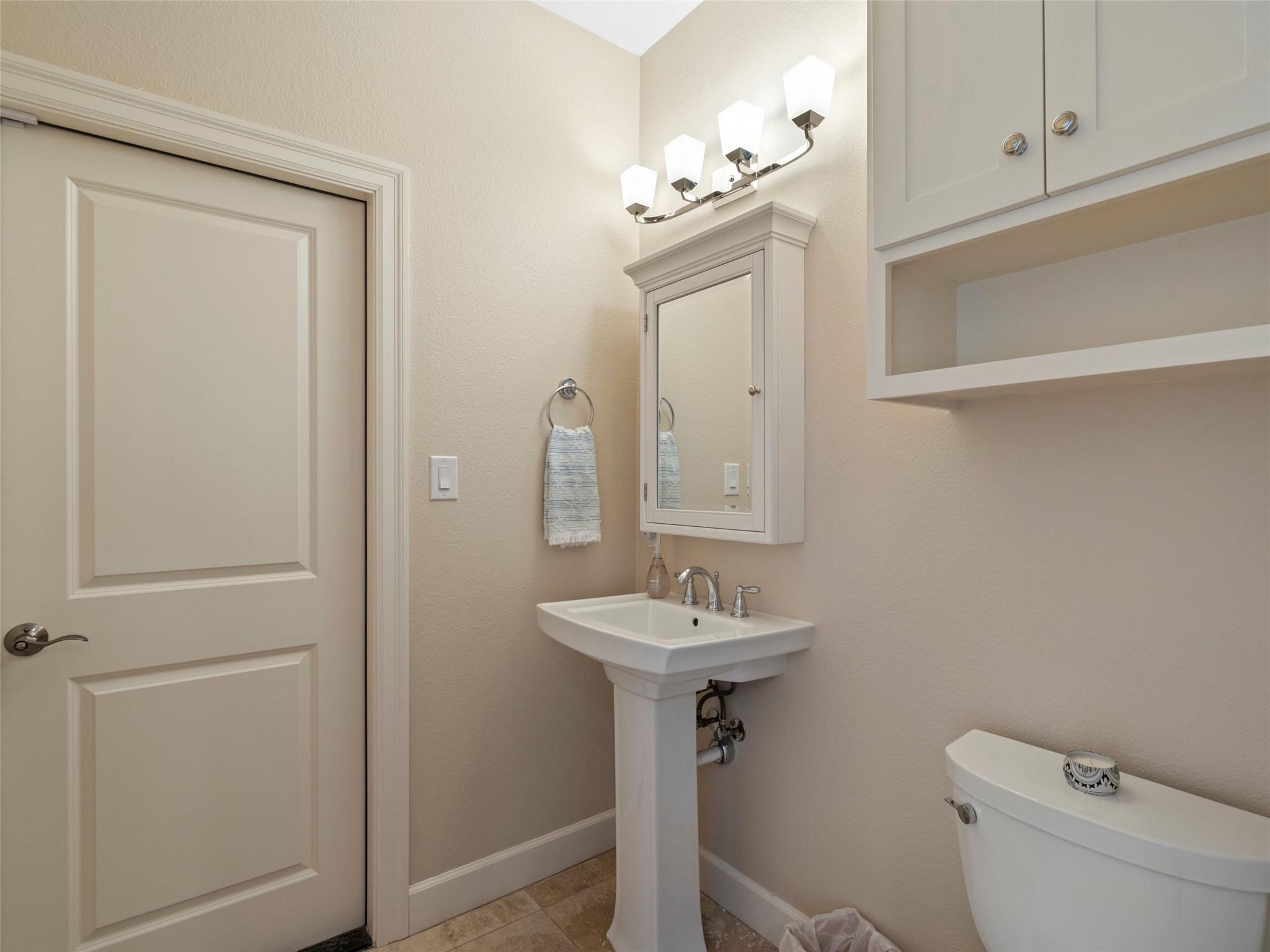 300 E Heron DR