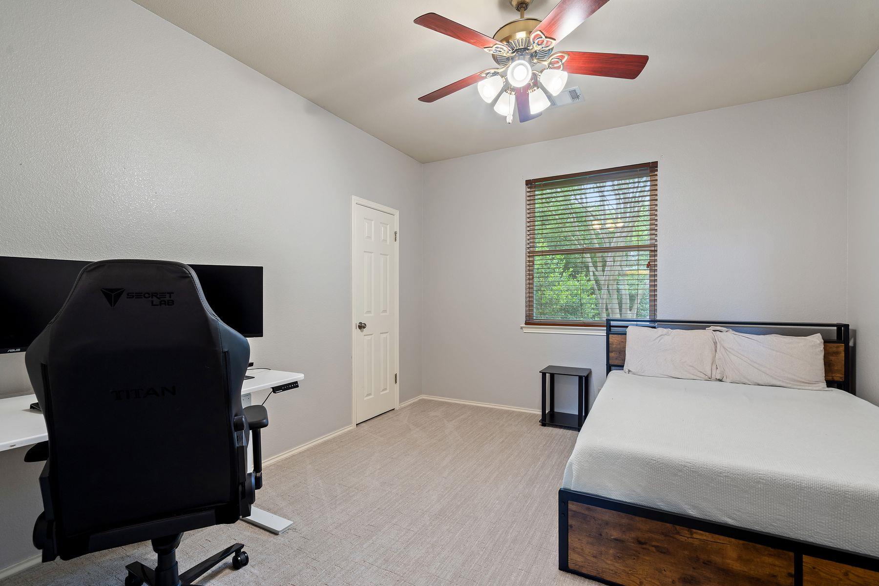 2812 Cascade Falls DR