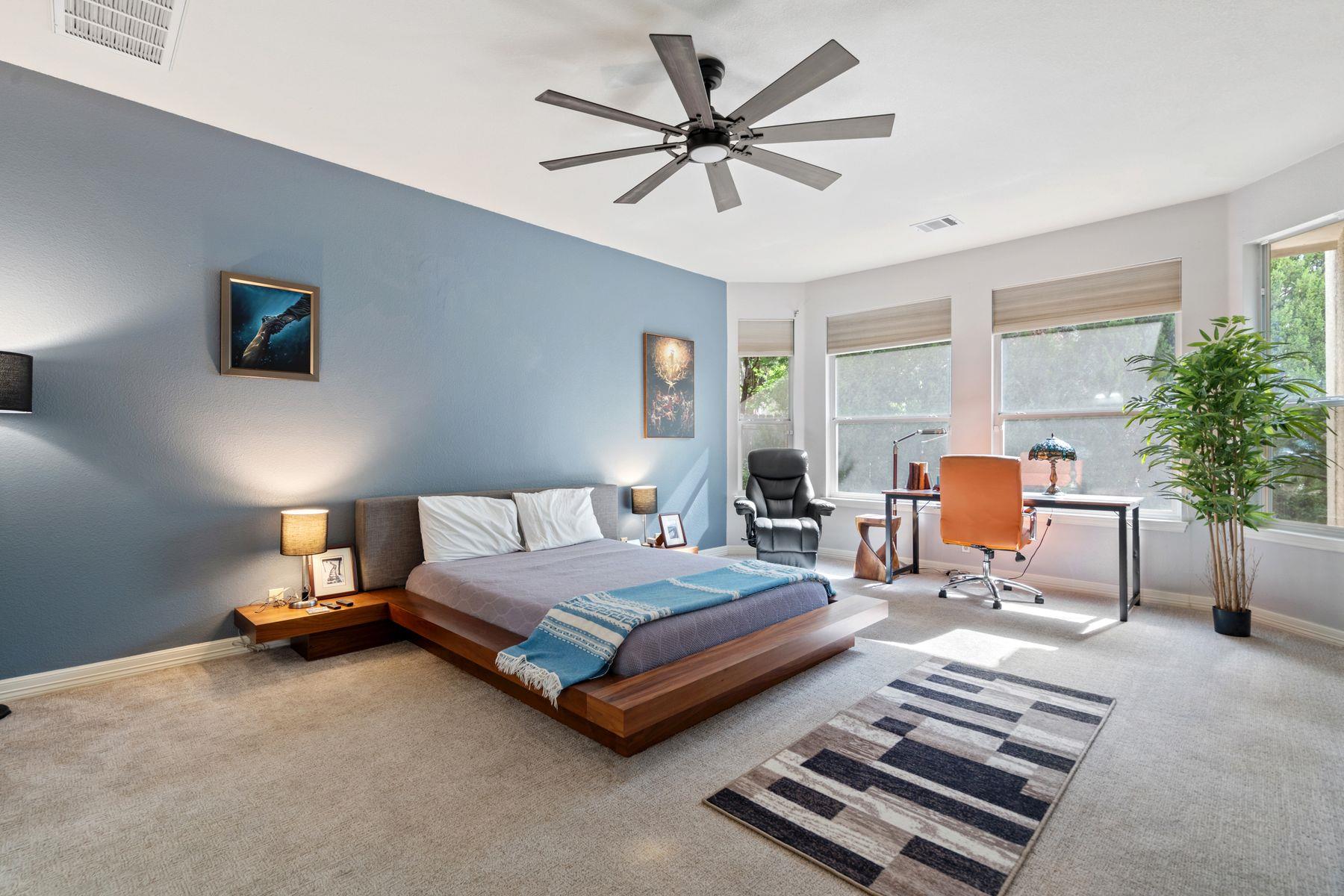 2812 Cascade Falls DR