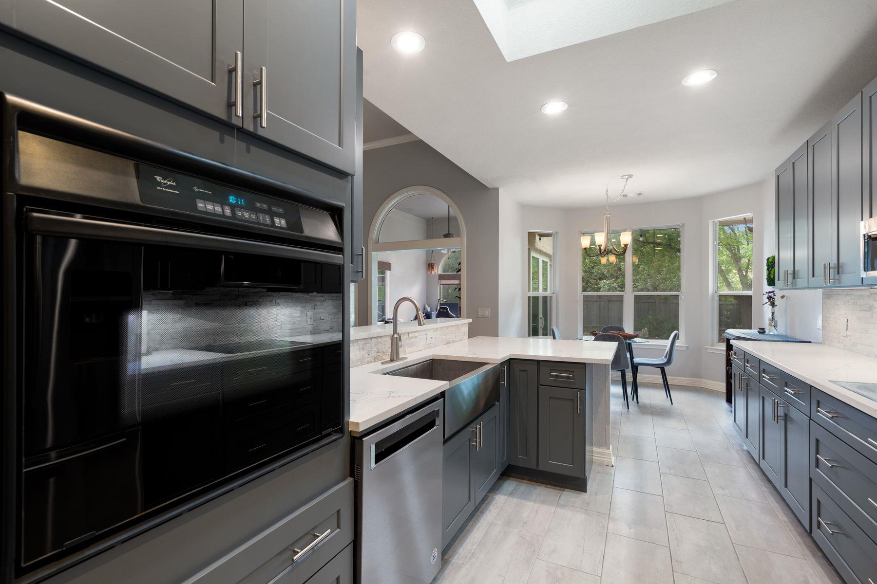 2812 Cascade Falls DR