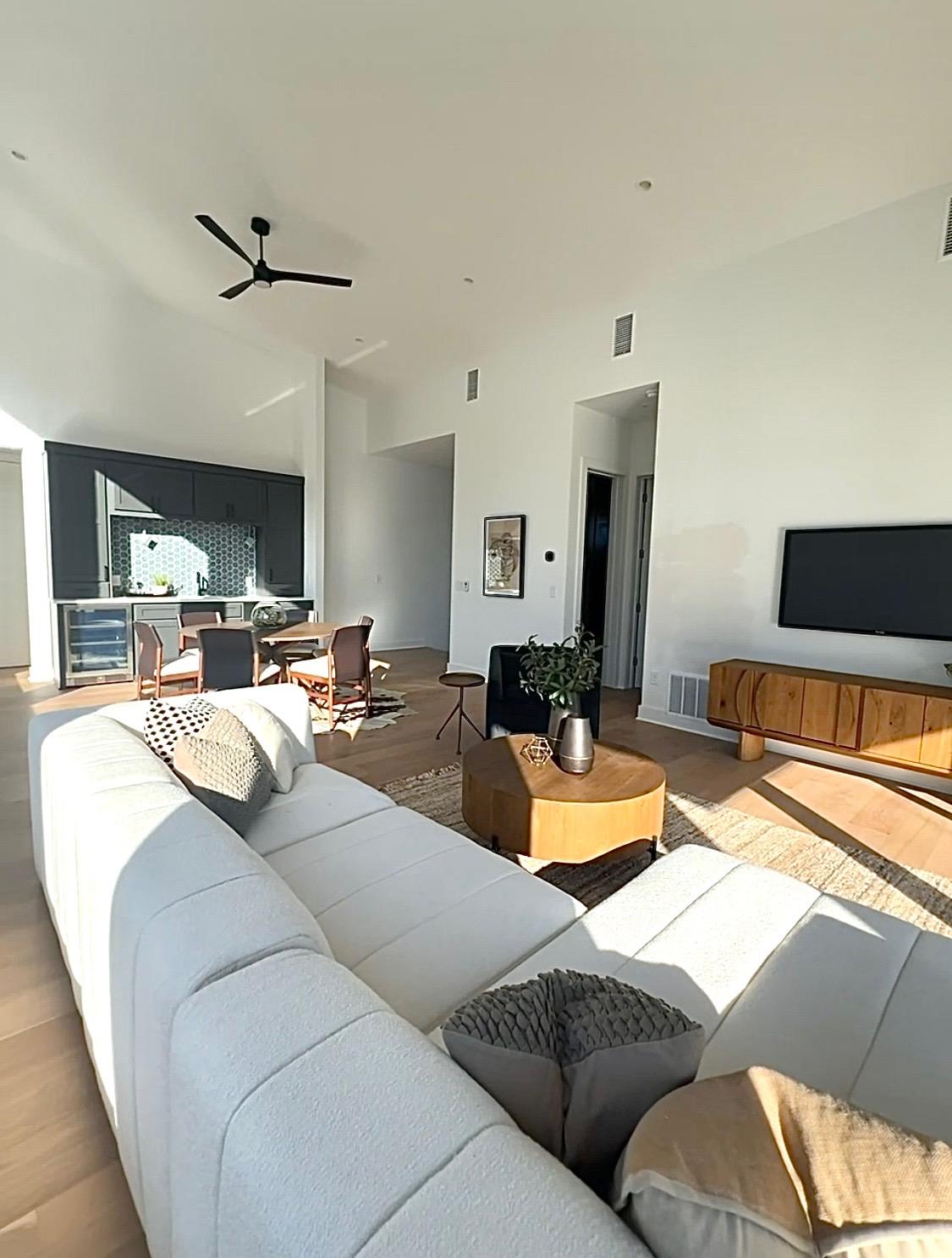 2905 Westhill DR