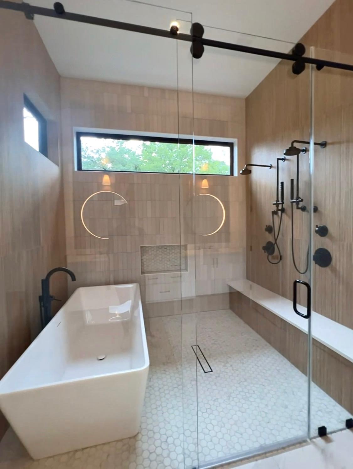 2905 Westhill DR