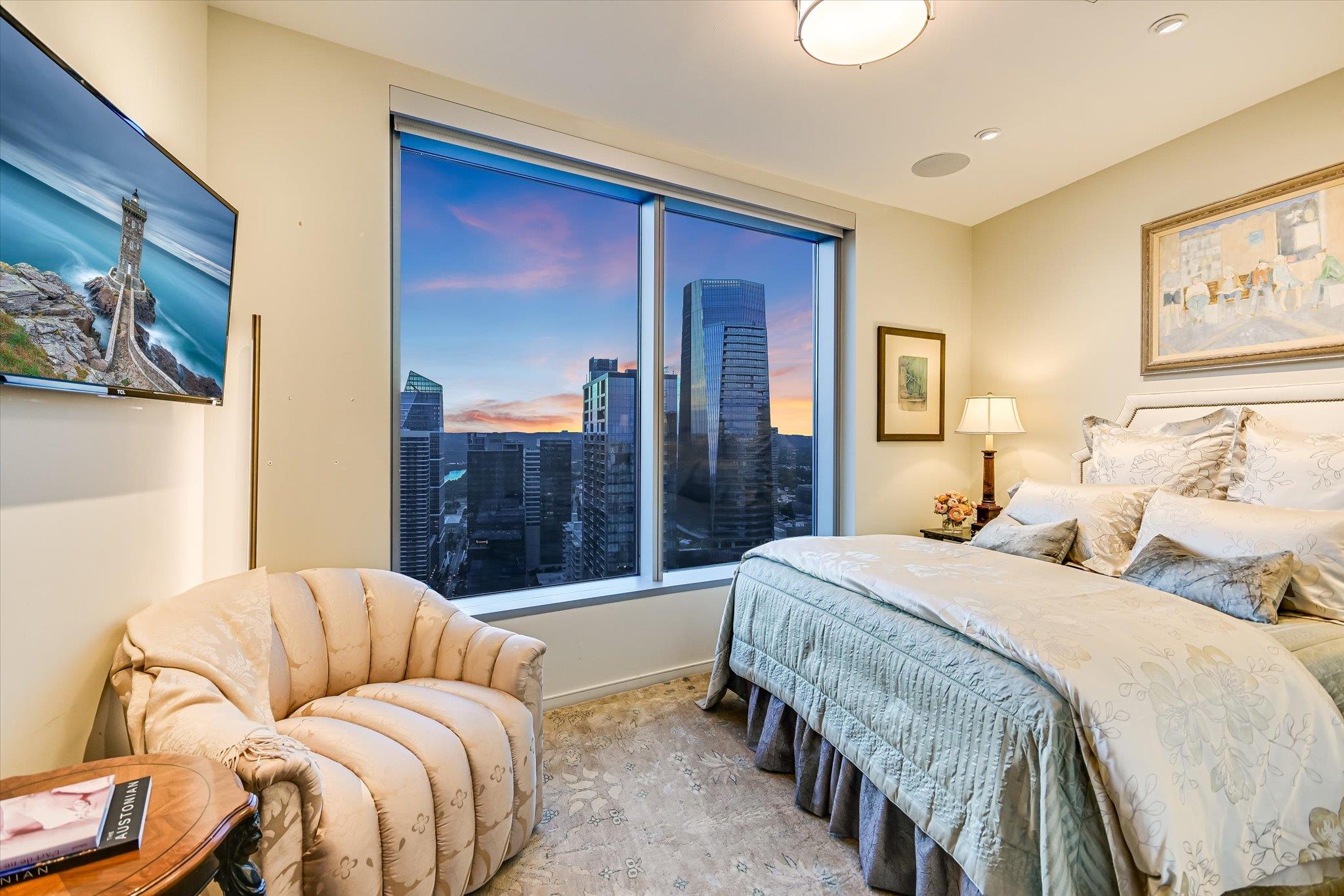 200 Congress Ave Unit: 35AC