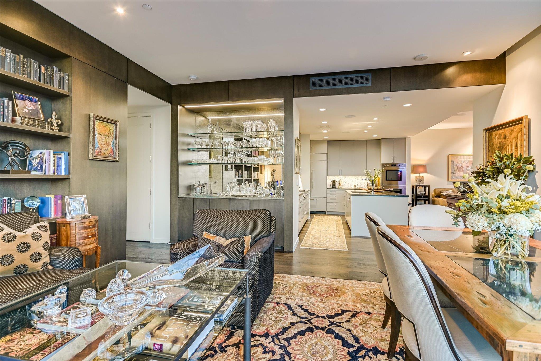 200 Congress Ave Unit: 35AC