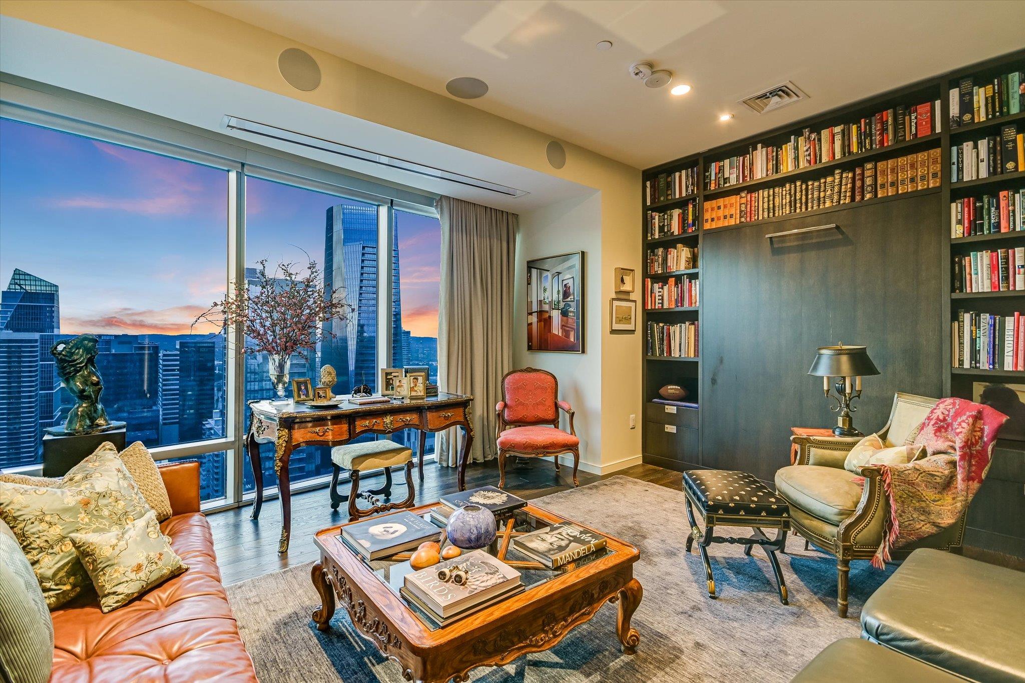 200 Congress Ave Unit: 35AC