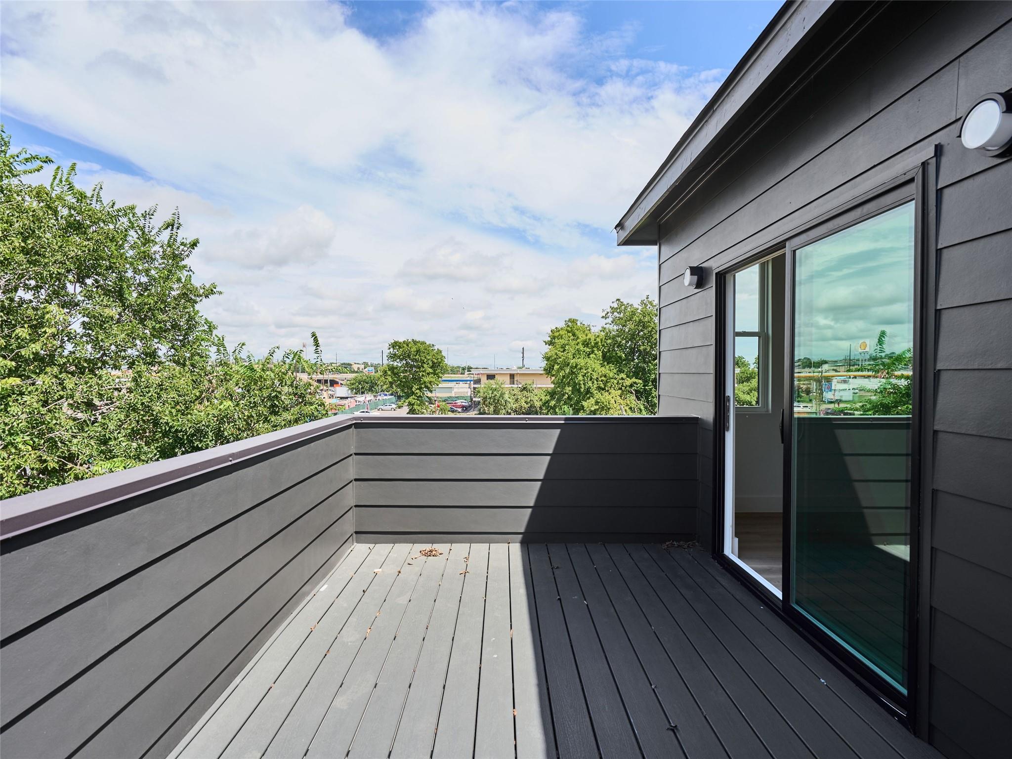 412 Hackberry LN # 2