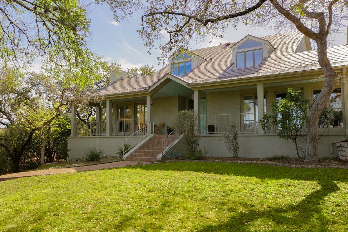 2605 Stratford DR