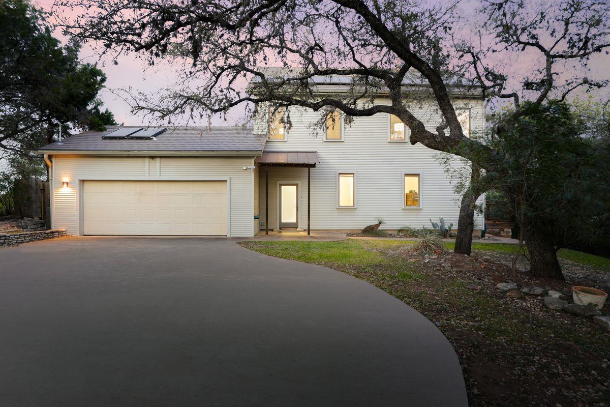 2605 Stratford DR