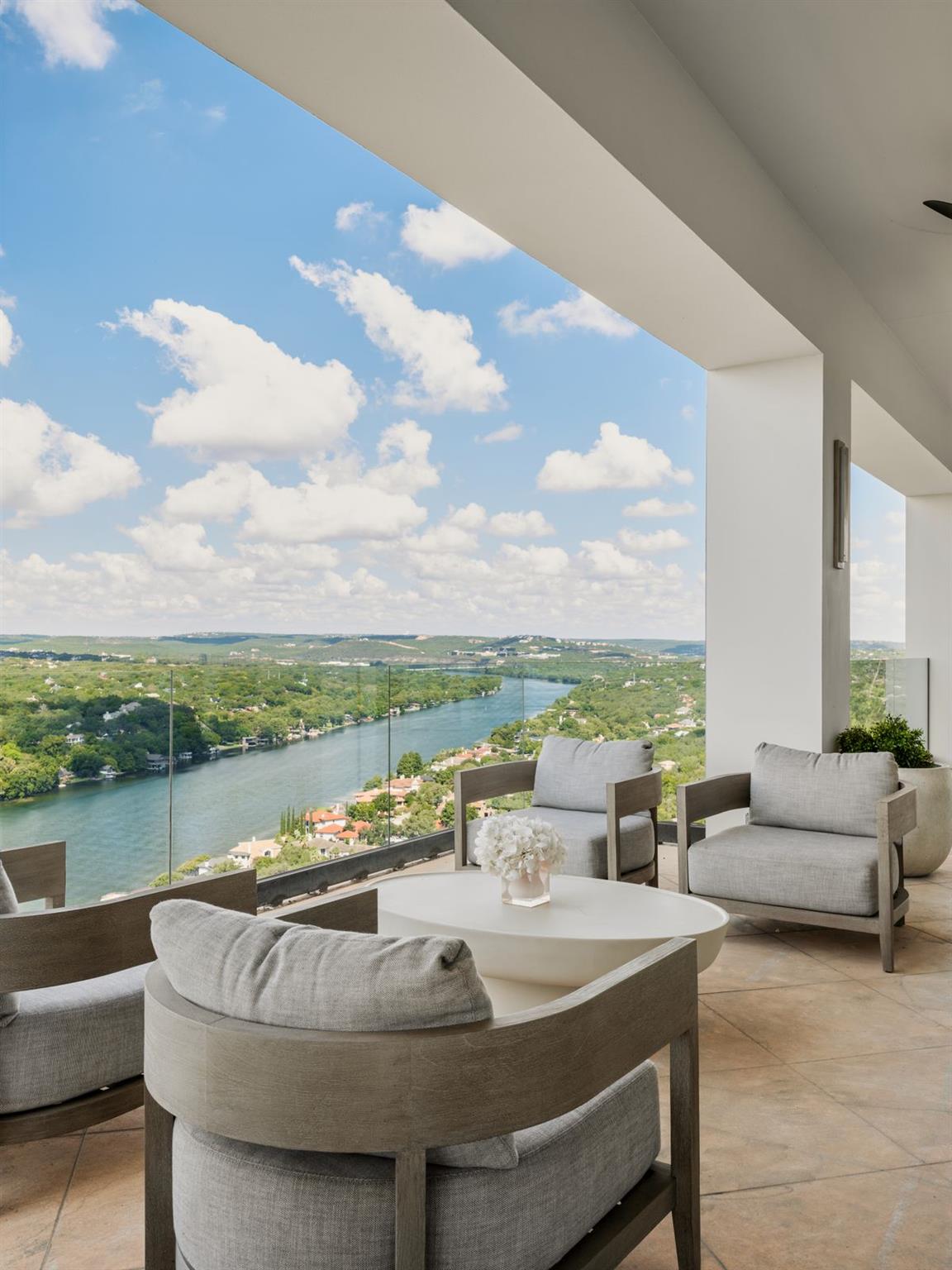 3423 Monte Vista DR