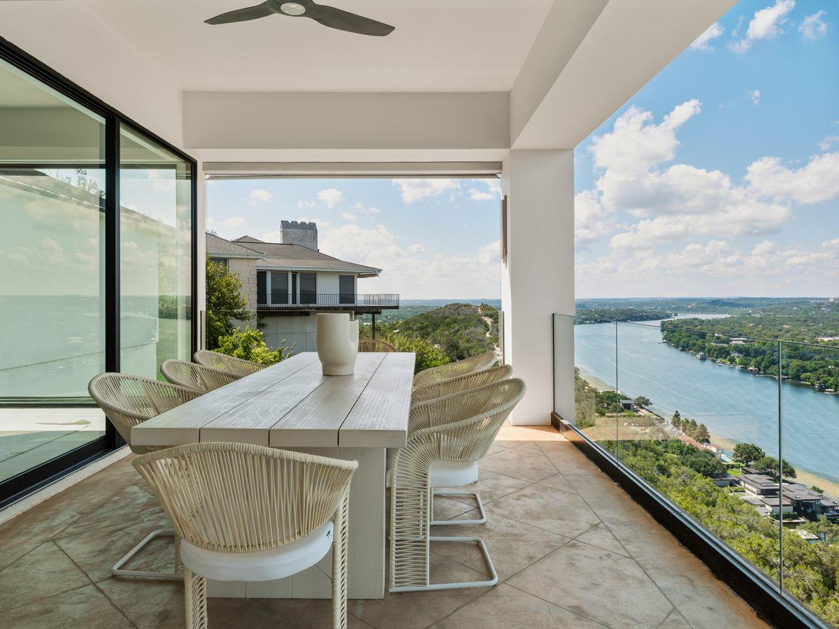 3423 Monte Vista DR